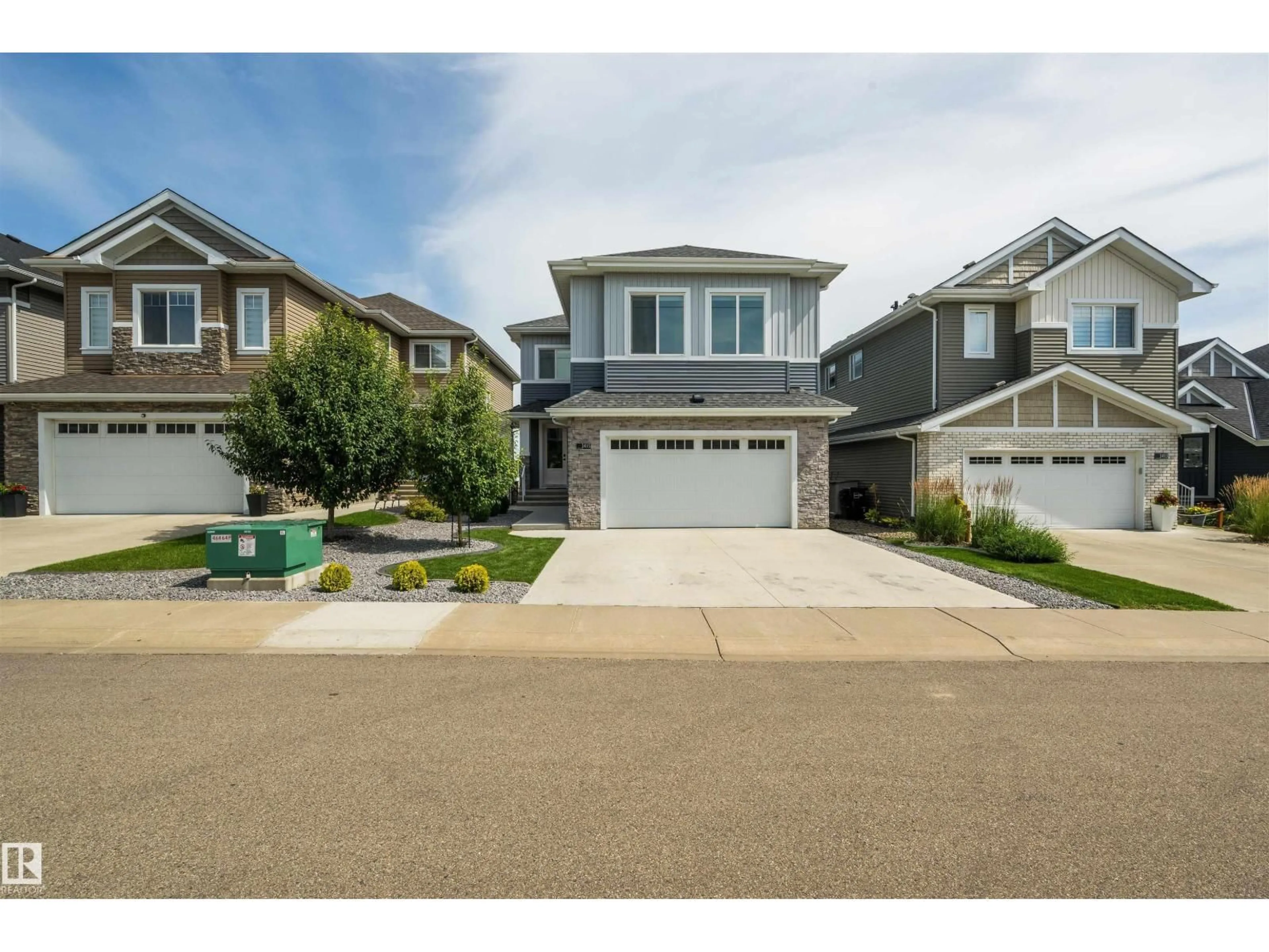Unknown for 3415 CHICKADEE DR, Edmonton Alberta T5S0L2