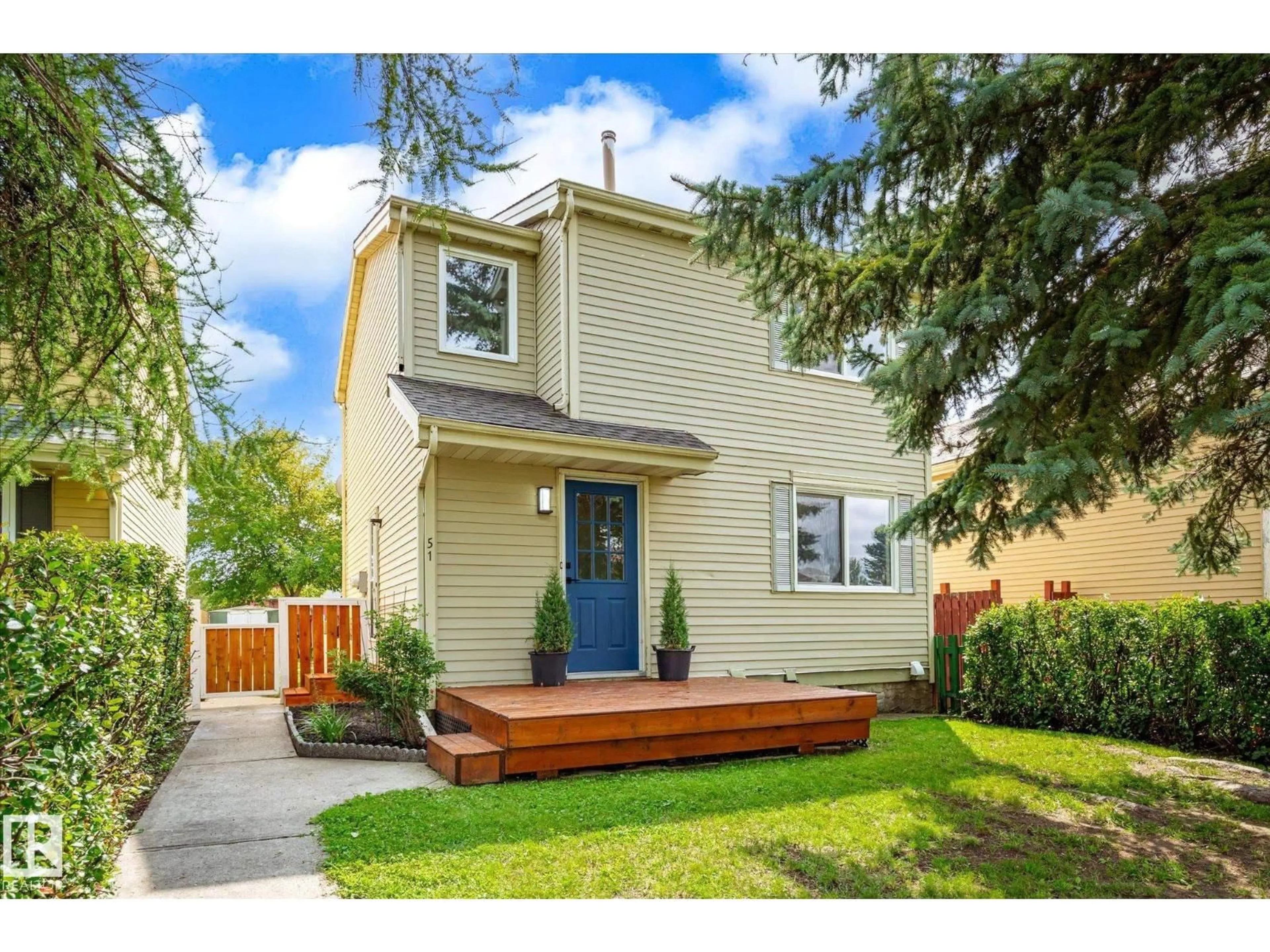 Home with vinyl exterior material, street for 51 BIRCH DR, Gibbons Alberta T0A1N0