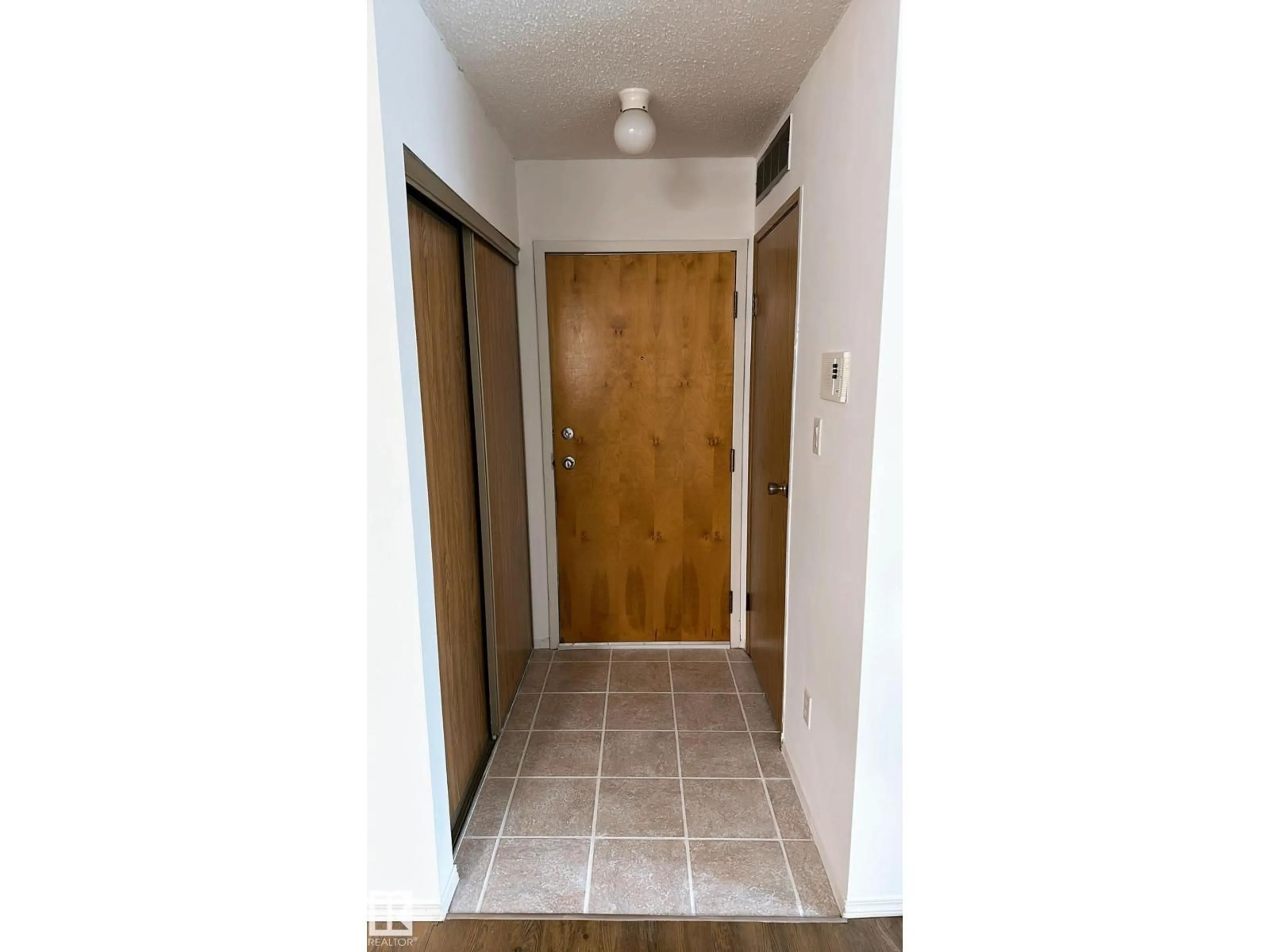 Indoor entryway for 302 - 44 ALPINE PL, St. Albert Alberta T8N3Y2