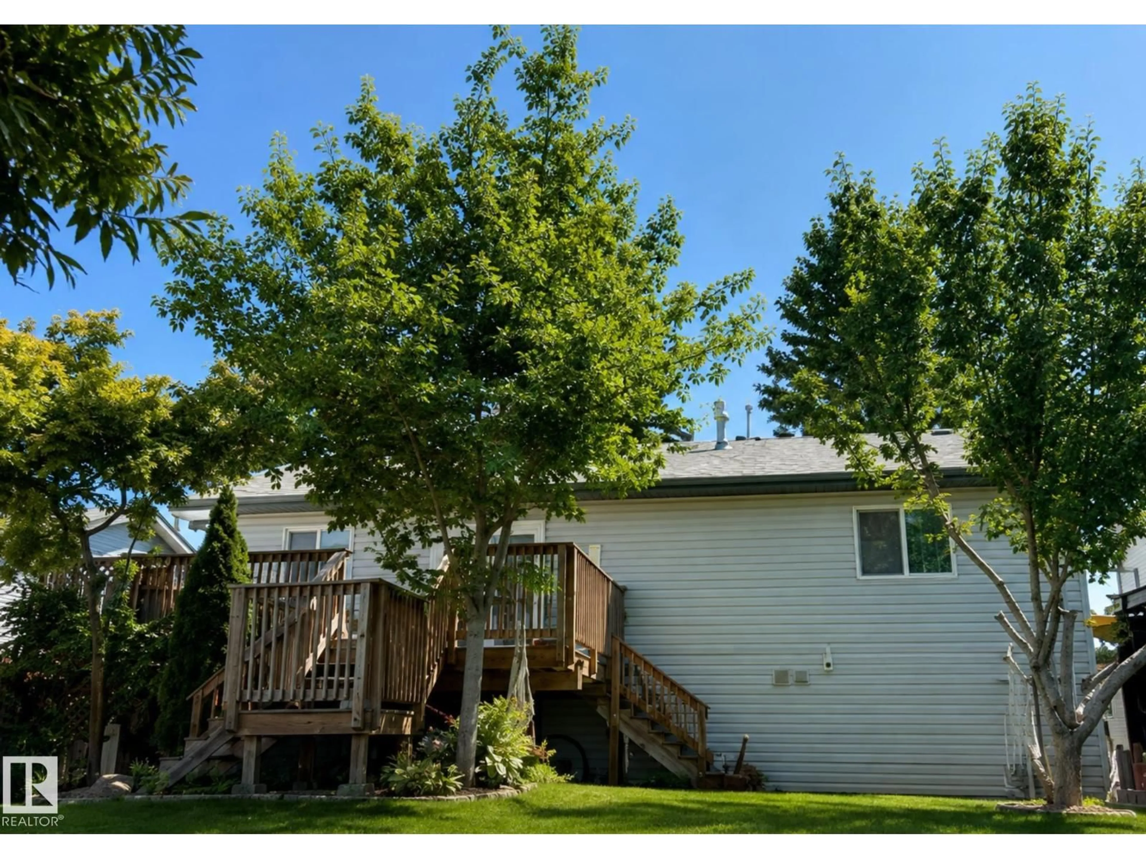 A pic from outside/outdoor area/front of a property/back of a property/a pic from drone, unknown for 4 SPRUCE MEADOW LN, Bon Accord Alberta T0A0K0
