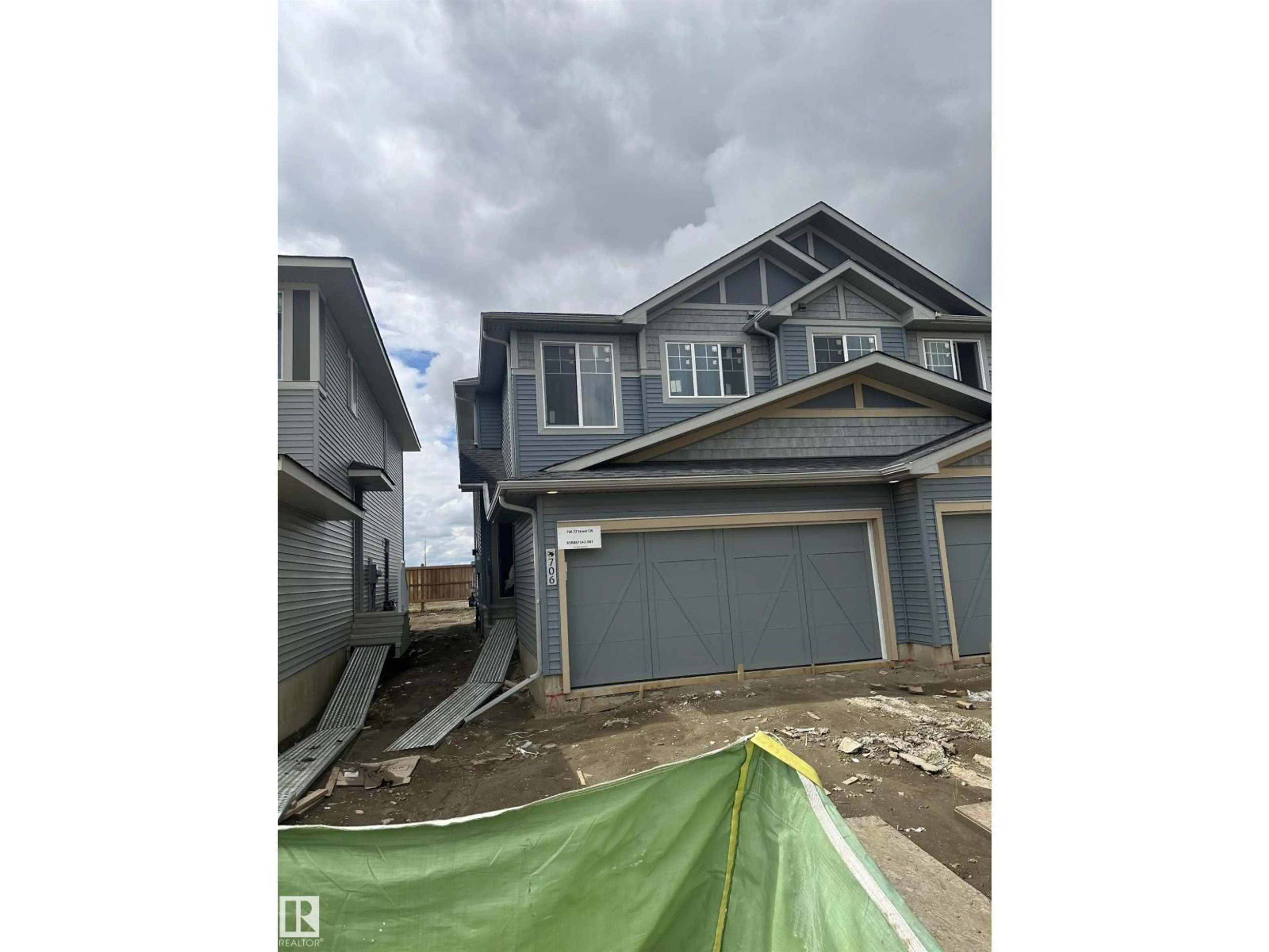 Unknown for 706 22 ST, Edmonton Alberta T6X3L4