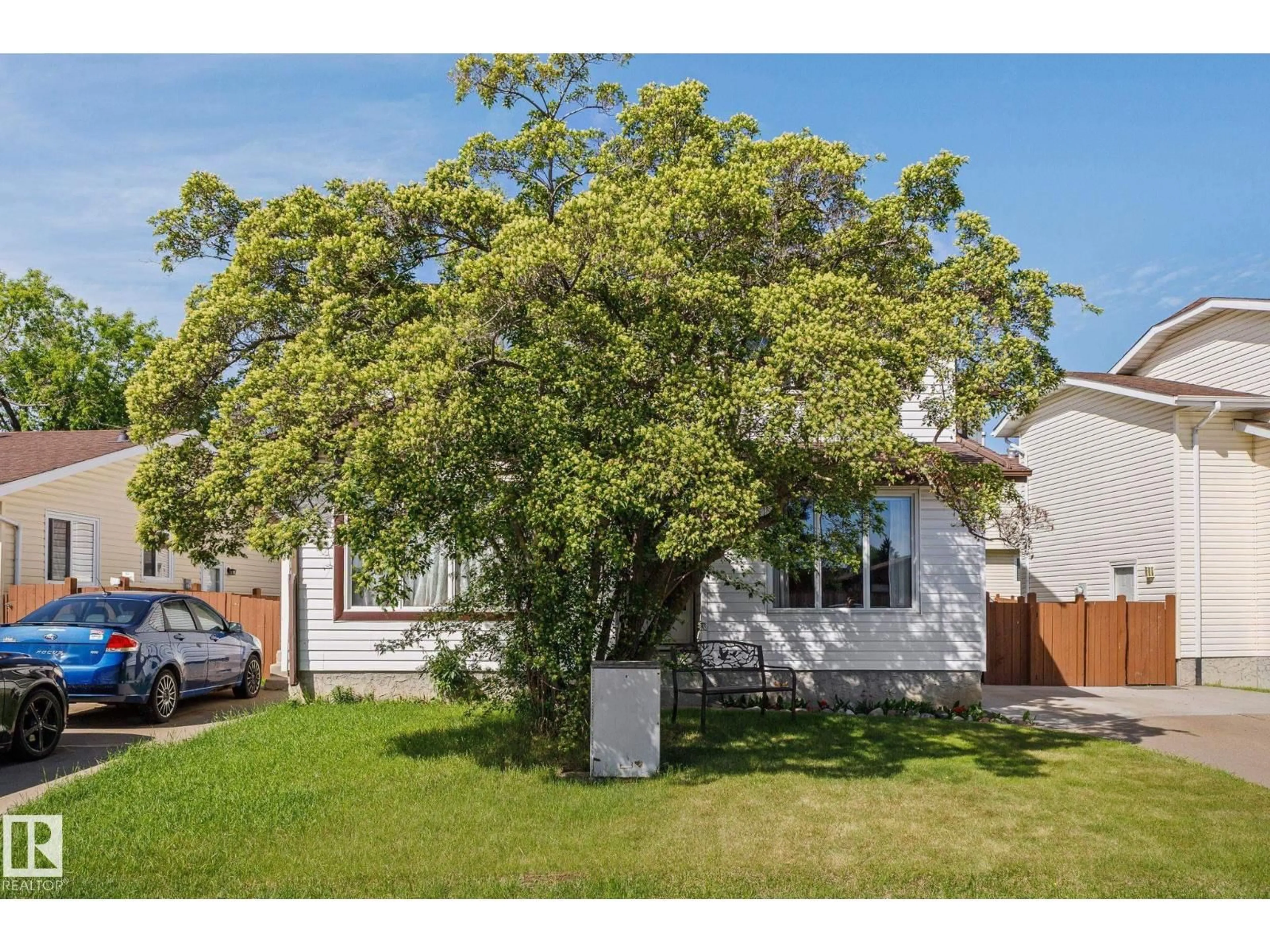 A pic from outside/outdoor area/front of a property/back of a property/a pic from drone, street for NW - 17132 103 ST, Edmonton Alberta T5X4Z4