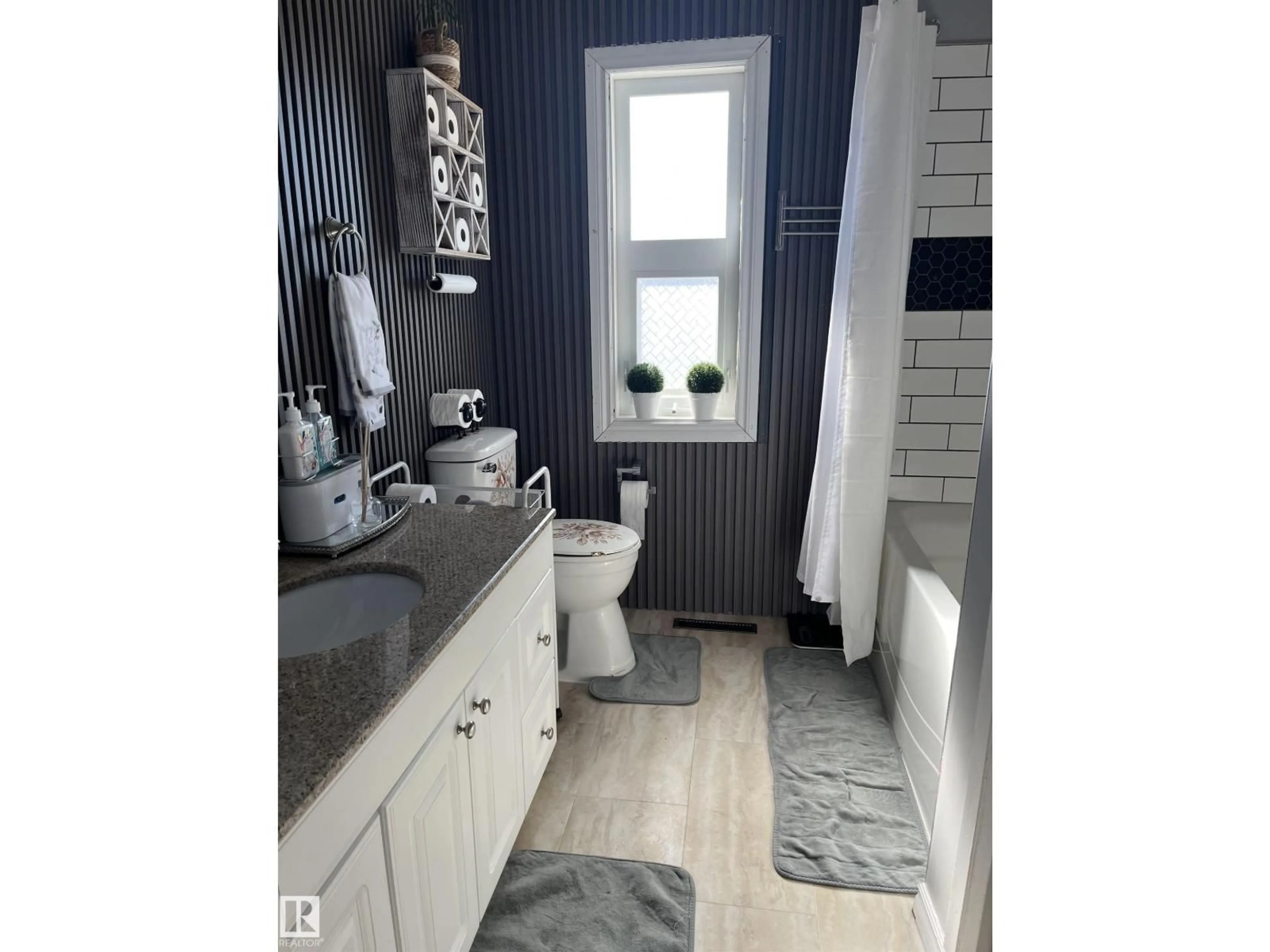 Contemporary bathroom, ceramic/tile floor for 5027 49 AVE, Vilna Alberta T0A3L0