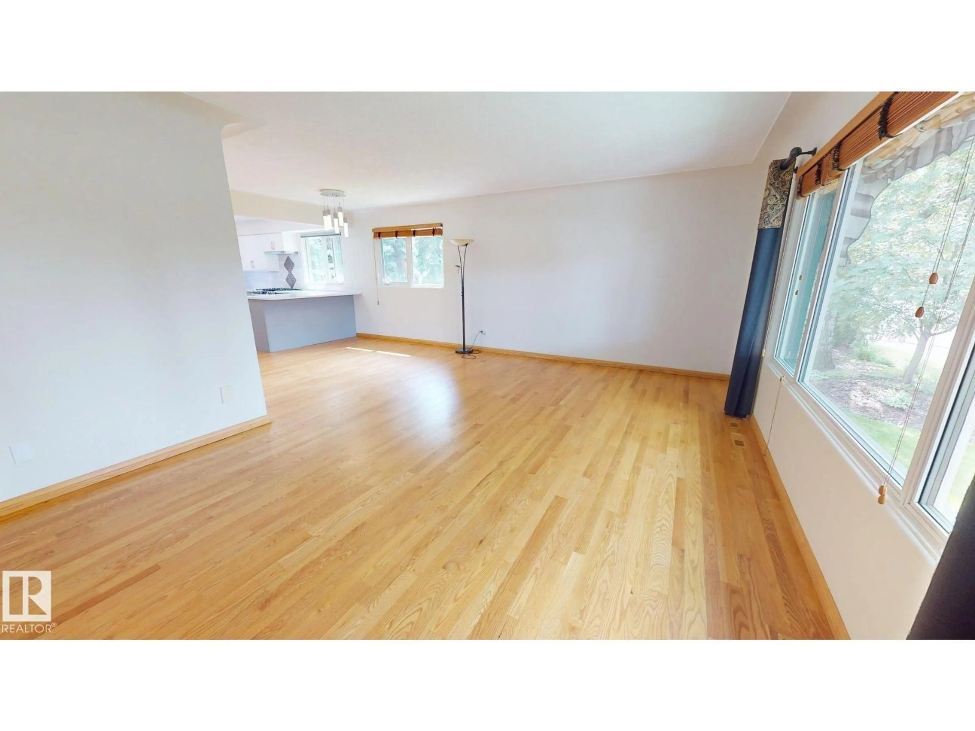 A pic of a room for 9503 77 ST, Edmonton Alberta T6C2M8
