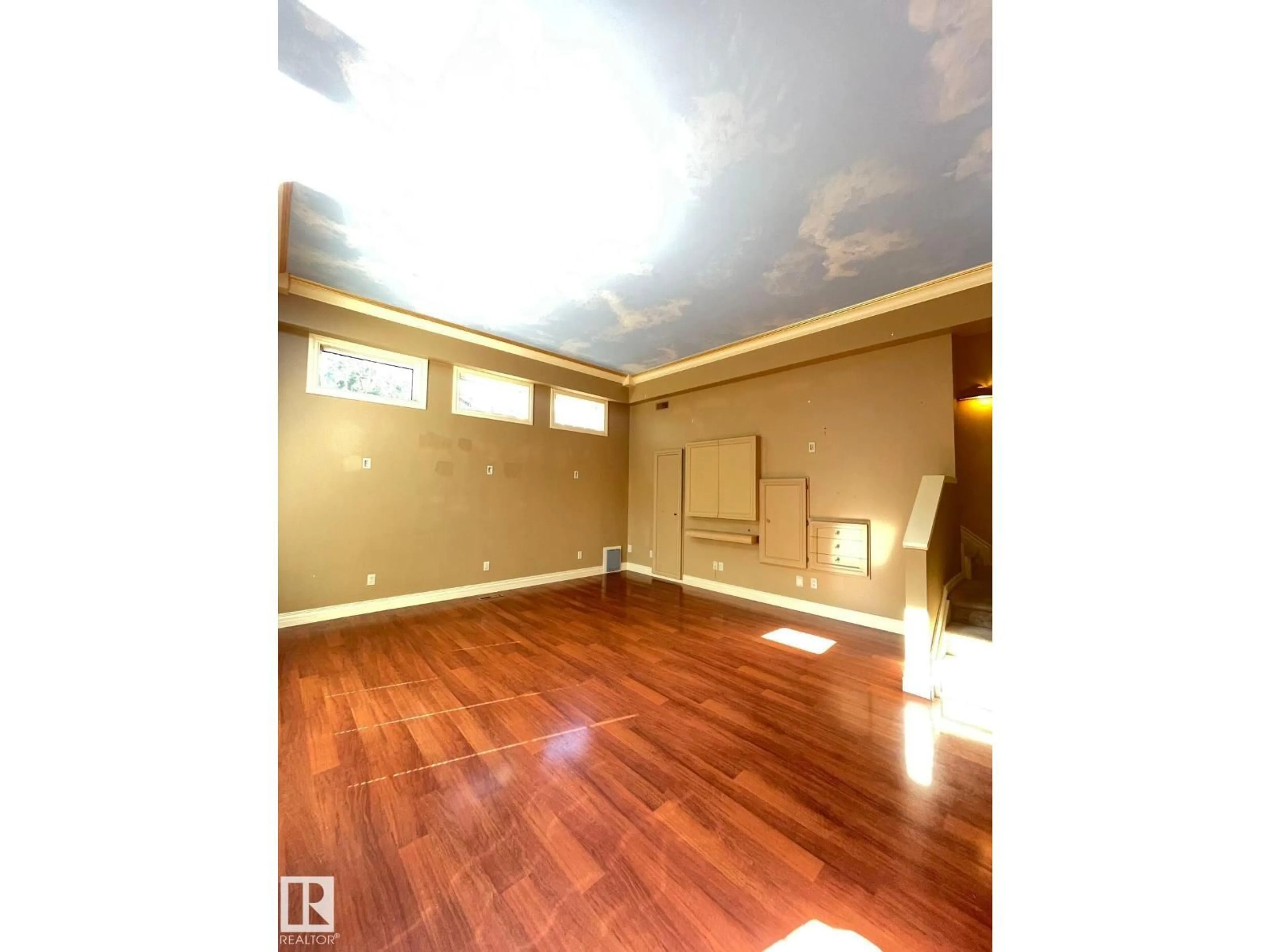 A pic of a room for 11643 76 AV, Edmonton Alberta T6G0K9
