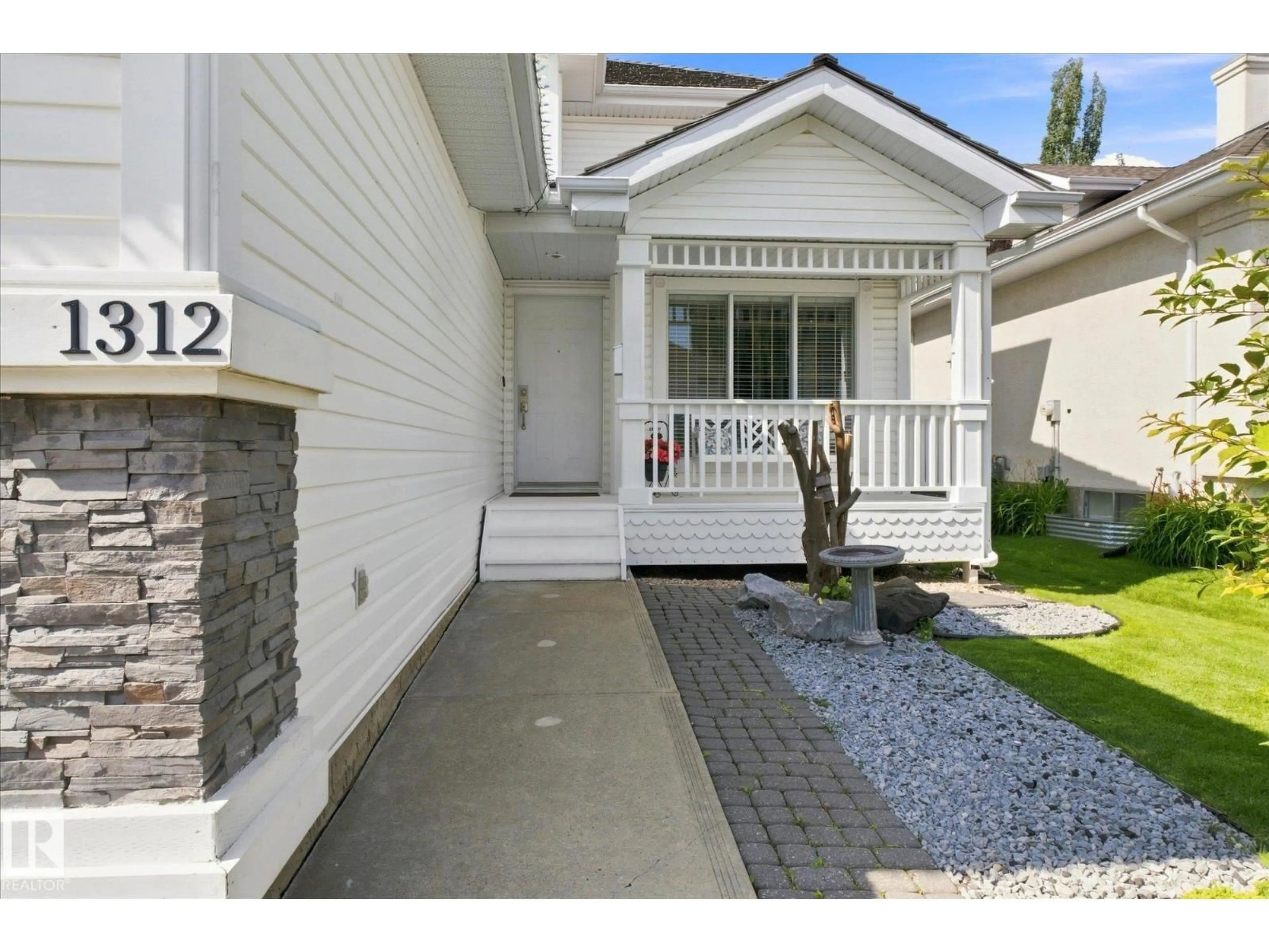 Unknown for 1312 116 ST, Edmonton Alberta T6J7B3