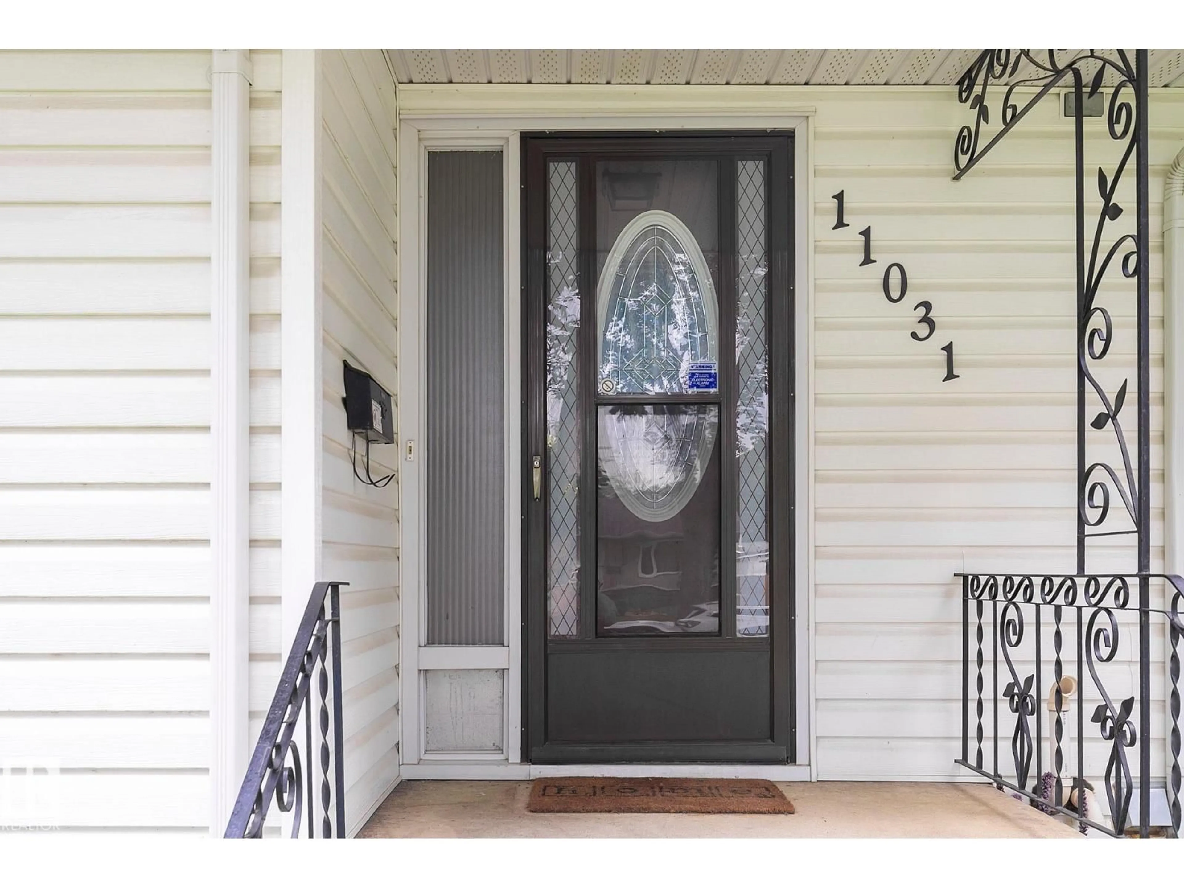 Indoor entryway for NW - 11031 152 ST, Edmonton Alberta T5P1Z9