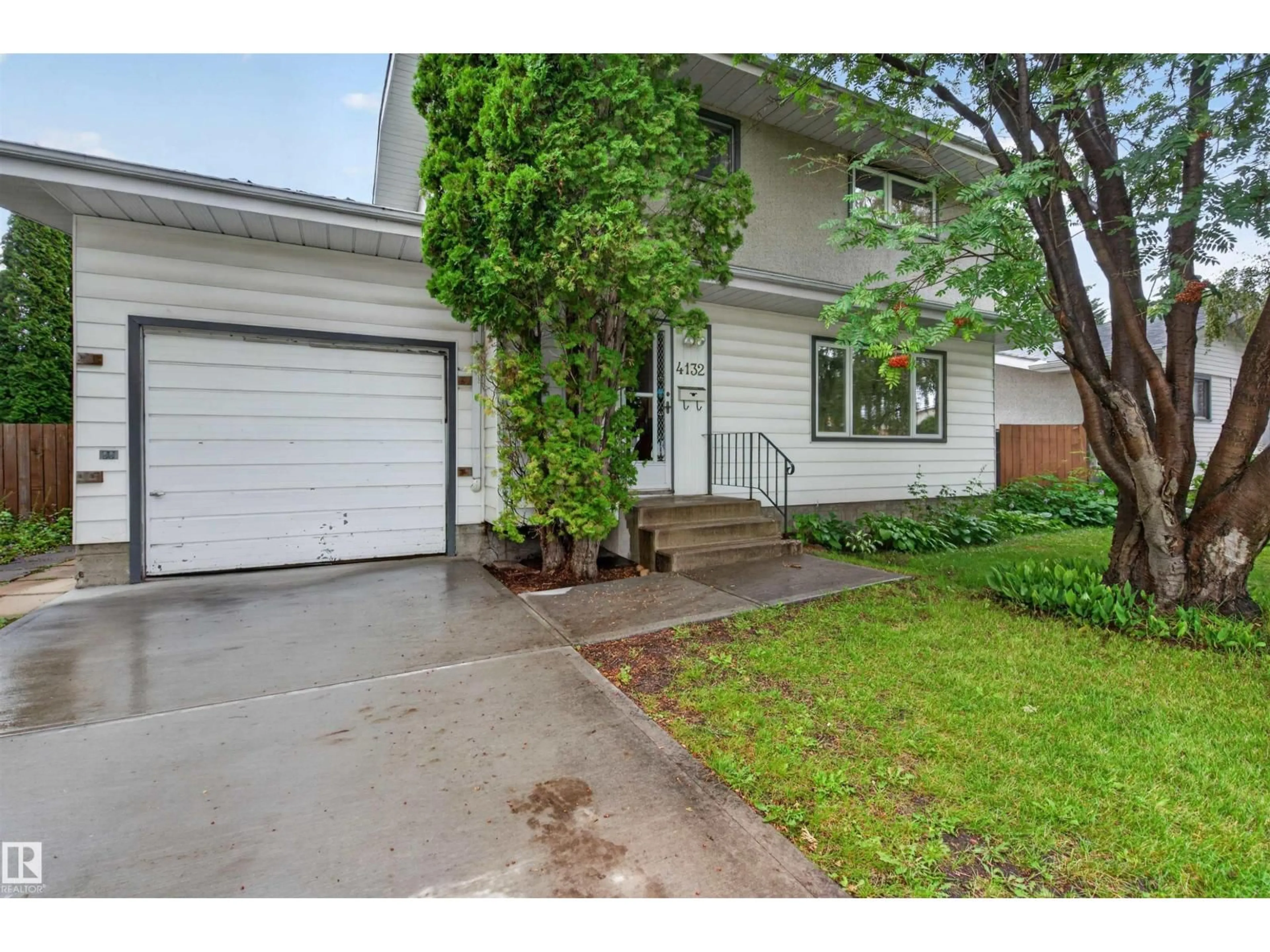 Unknown for NW - 4132 113 ST, Edmonton Alberta T6J1L1