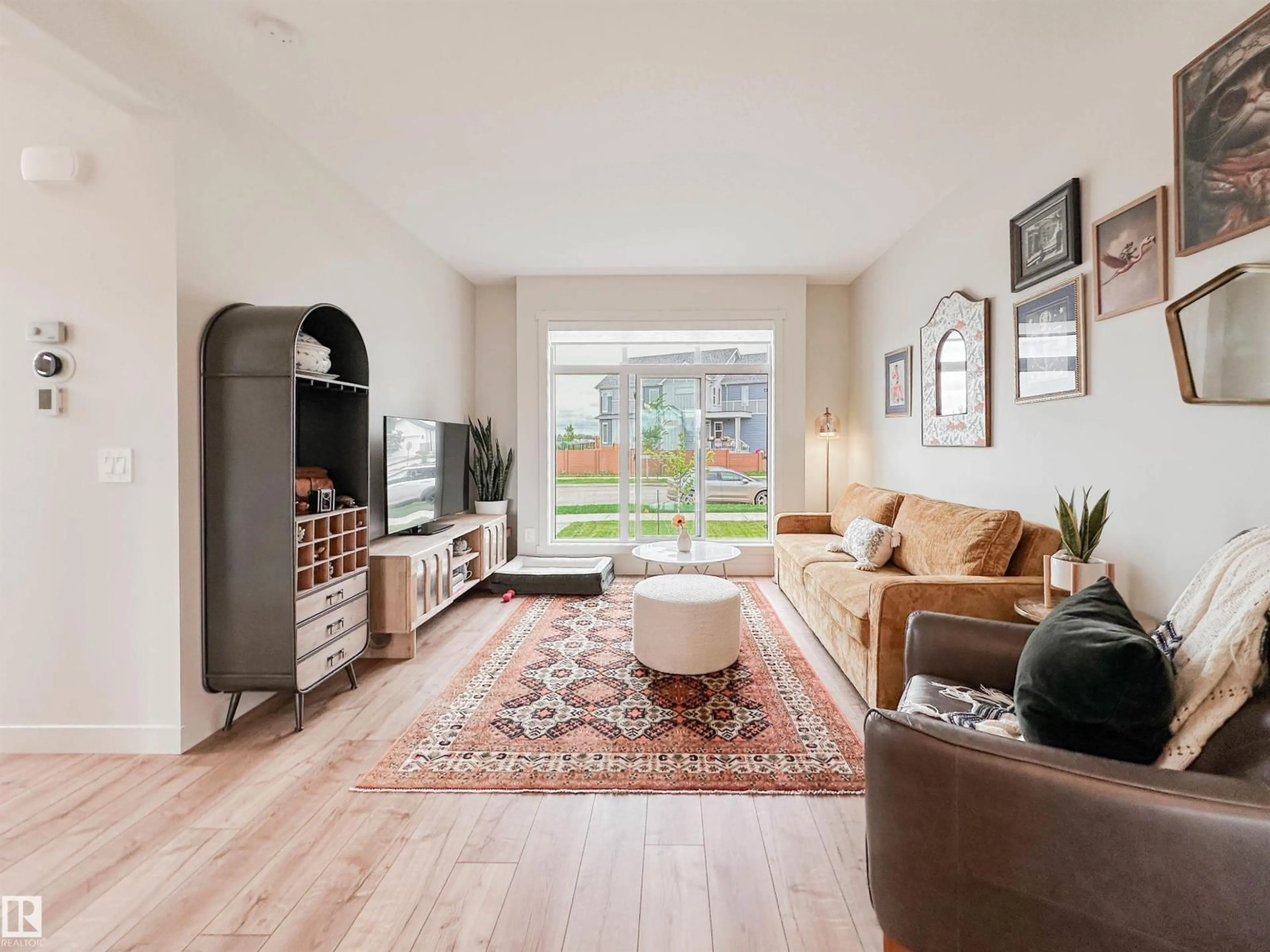 Living room with furniture, unknown for 356 JENSEN LAKES BV, St. Albert Alberta T8N7H5