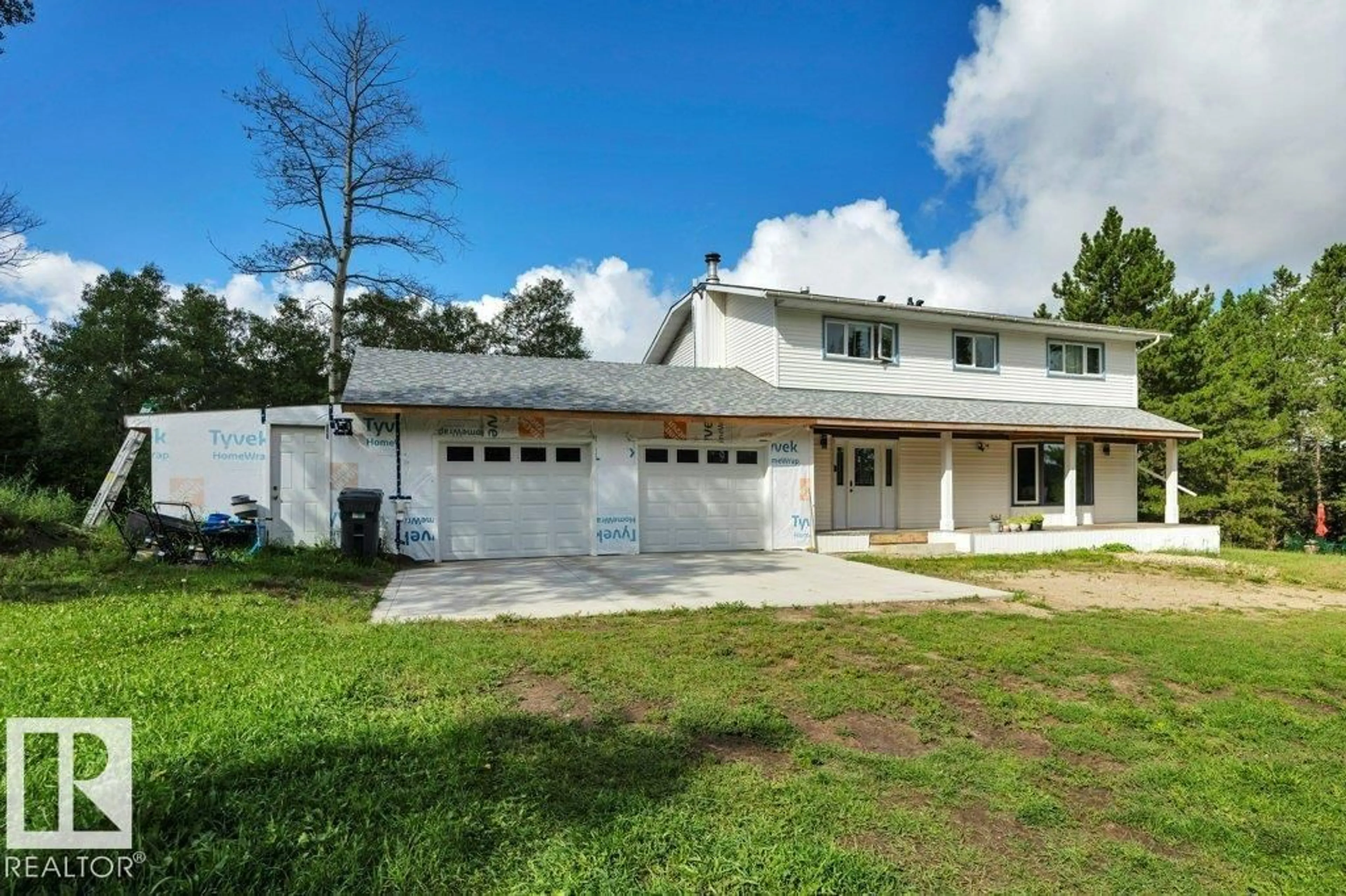 A pic from outside/outdoor area/front of a property/back of a property/a pic from drone, street for 254023 TWP RD 460, Rural Wetaskiwin County Alberta T9A1X2