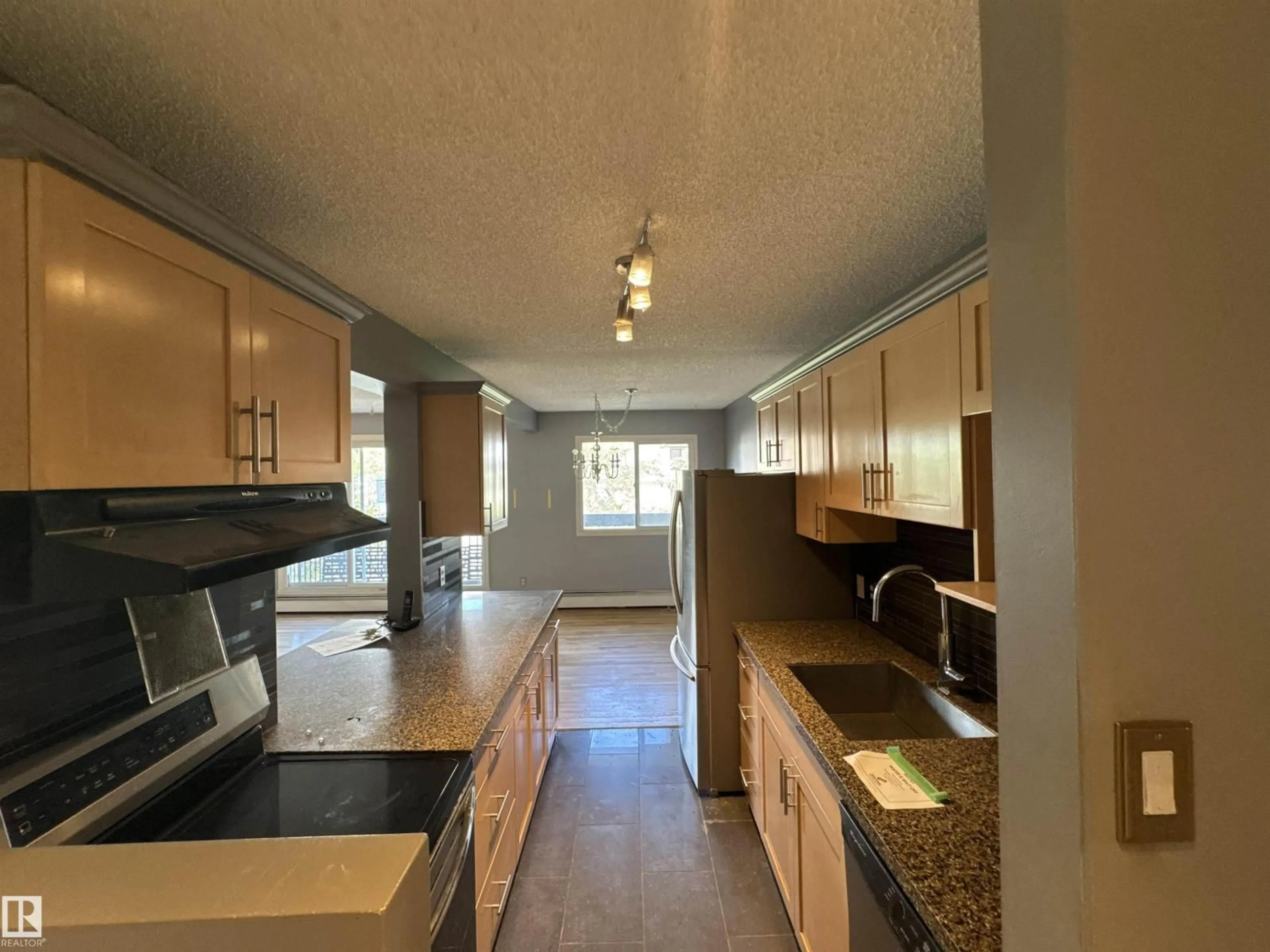 Unknown for #425 - 11217 103 AV, Edmonton Alberta T5K2V9