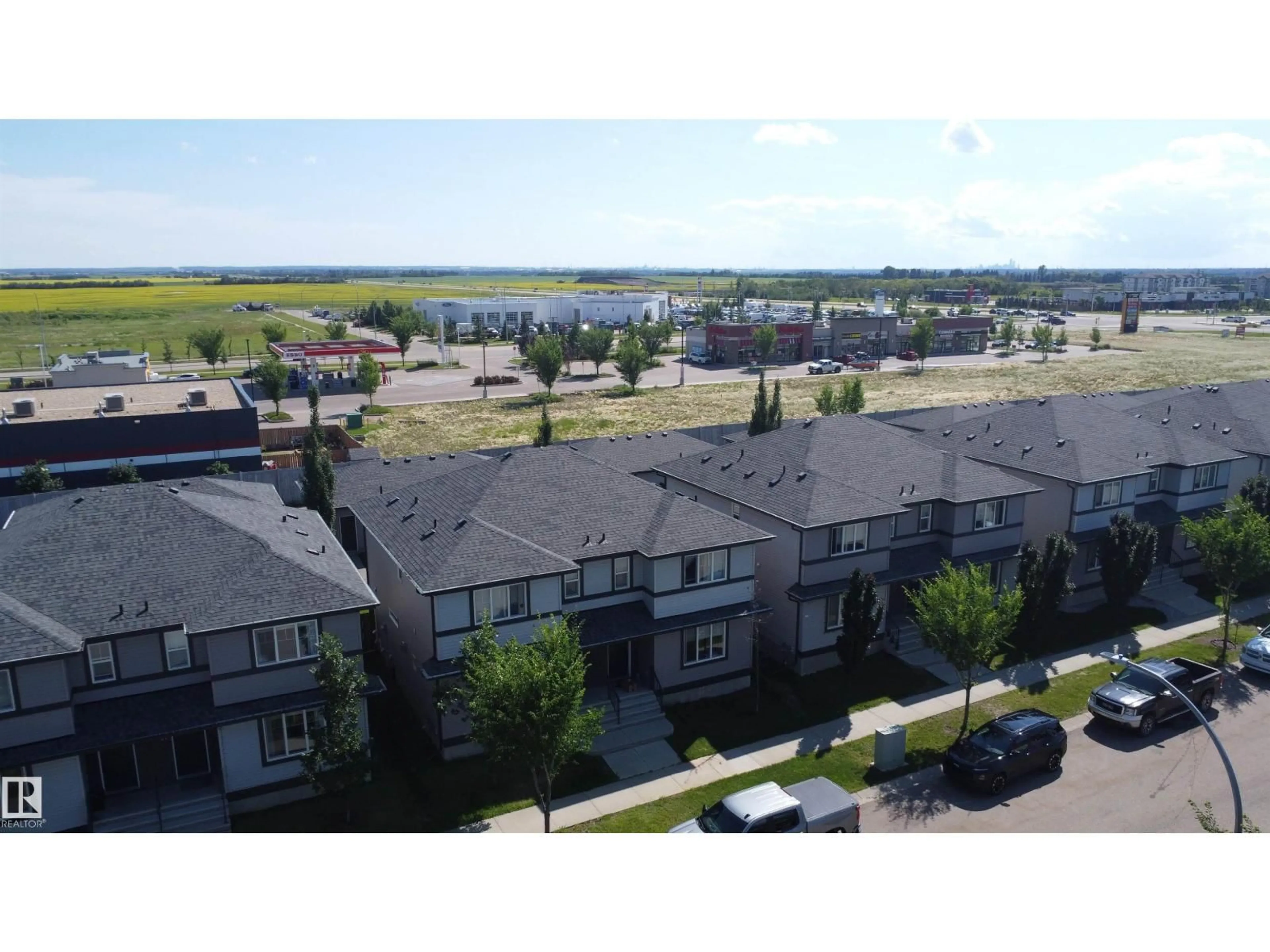 A pic from outside/outdoor area/front of a property/back of a property/a pic from drone, unknown for 187 RADCLIFFE WD, Fort Saskatchewan Alberta T8L0S9