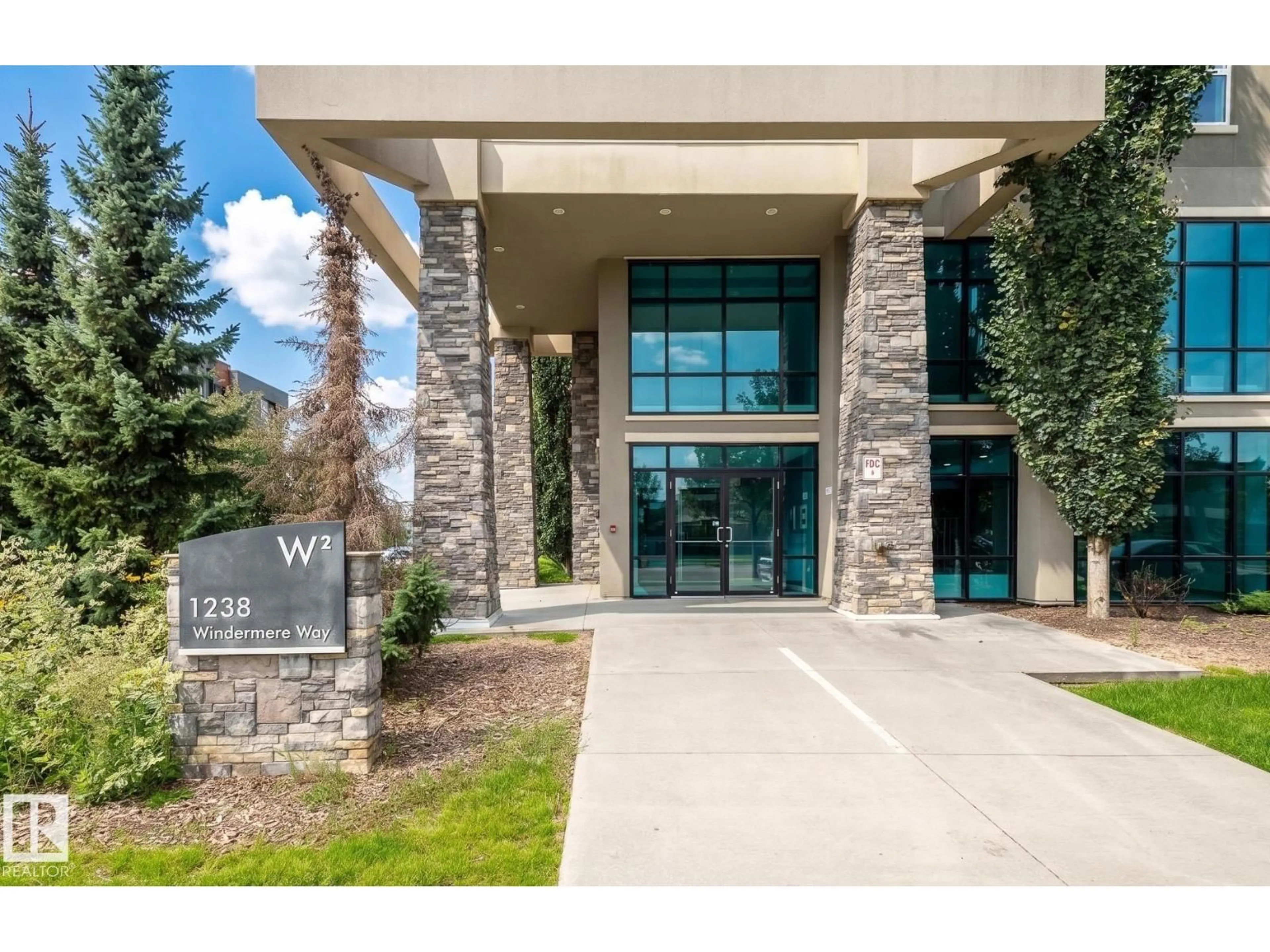 Indoor foyer for #114 - 1238 WINDERMERE WY, Edmonton Alberta T6W2J3
