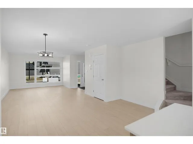1004 14 AV, Edmonton 5