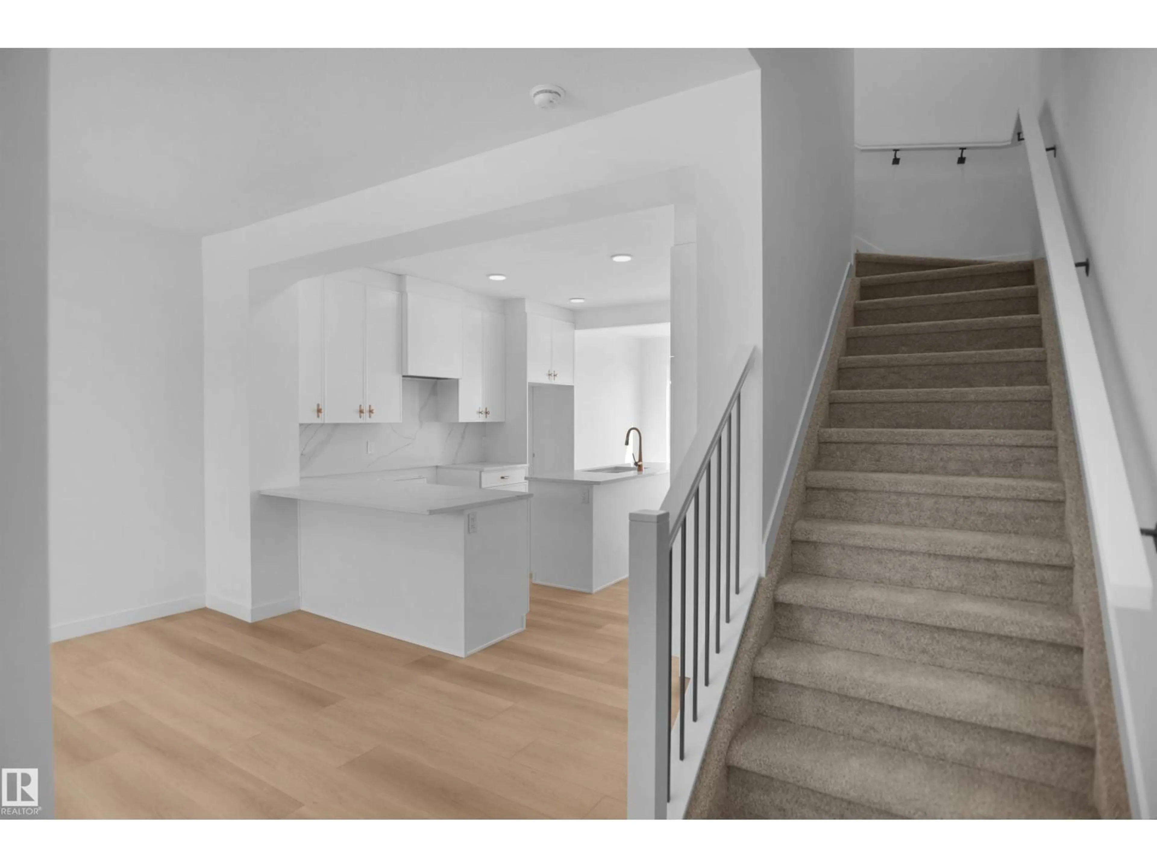 Open concept kitchen, unknown for 98 JUNIPER WD, Fort Saskatchewan Alberta T8L3S4