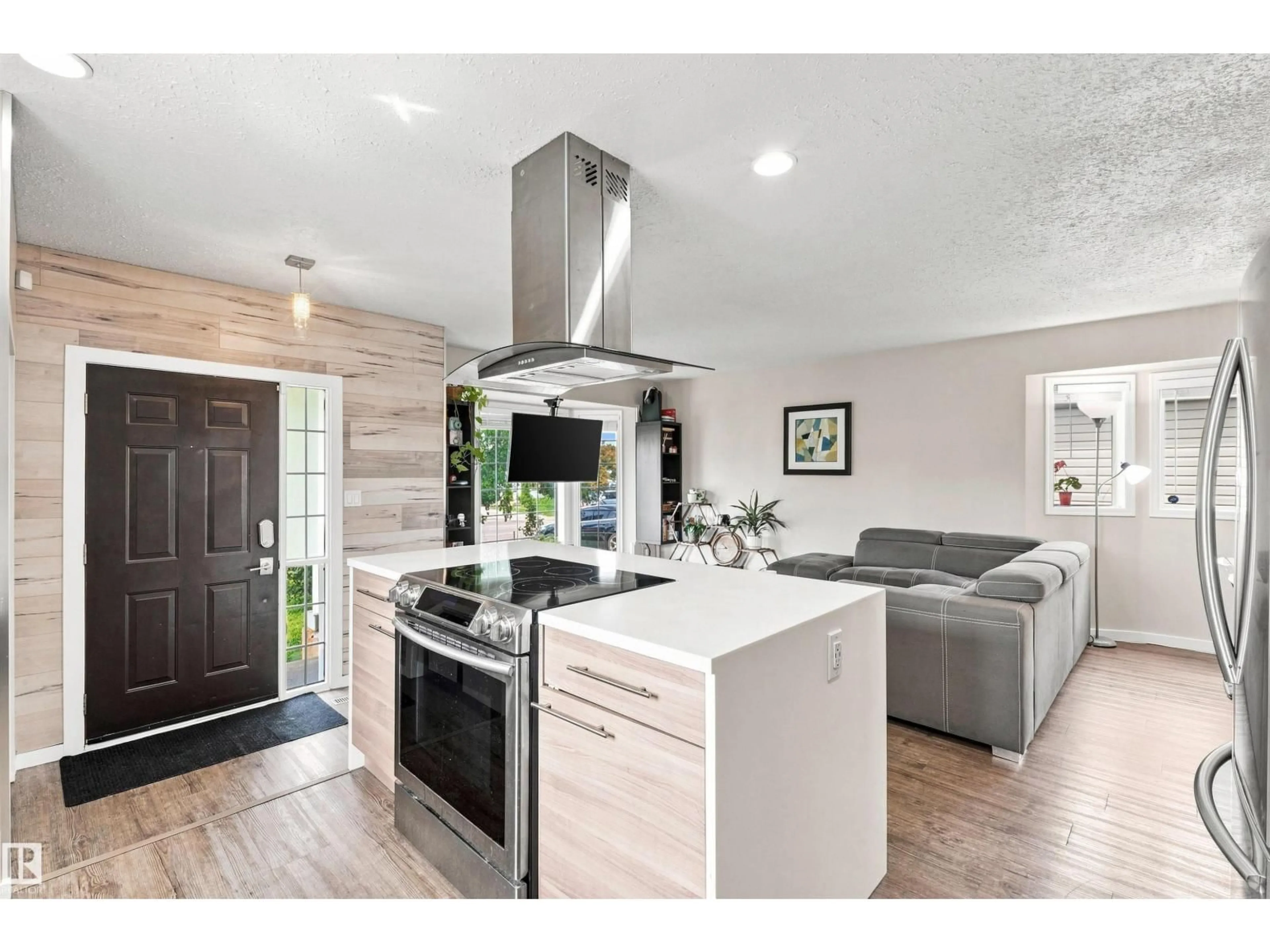 Open concept kitchen, unknown for 7407 187 ST, Edmonton Alberta T5T5W4