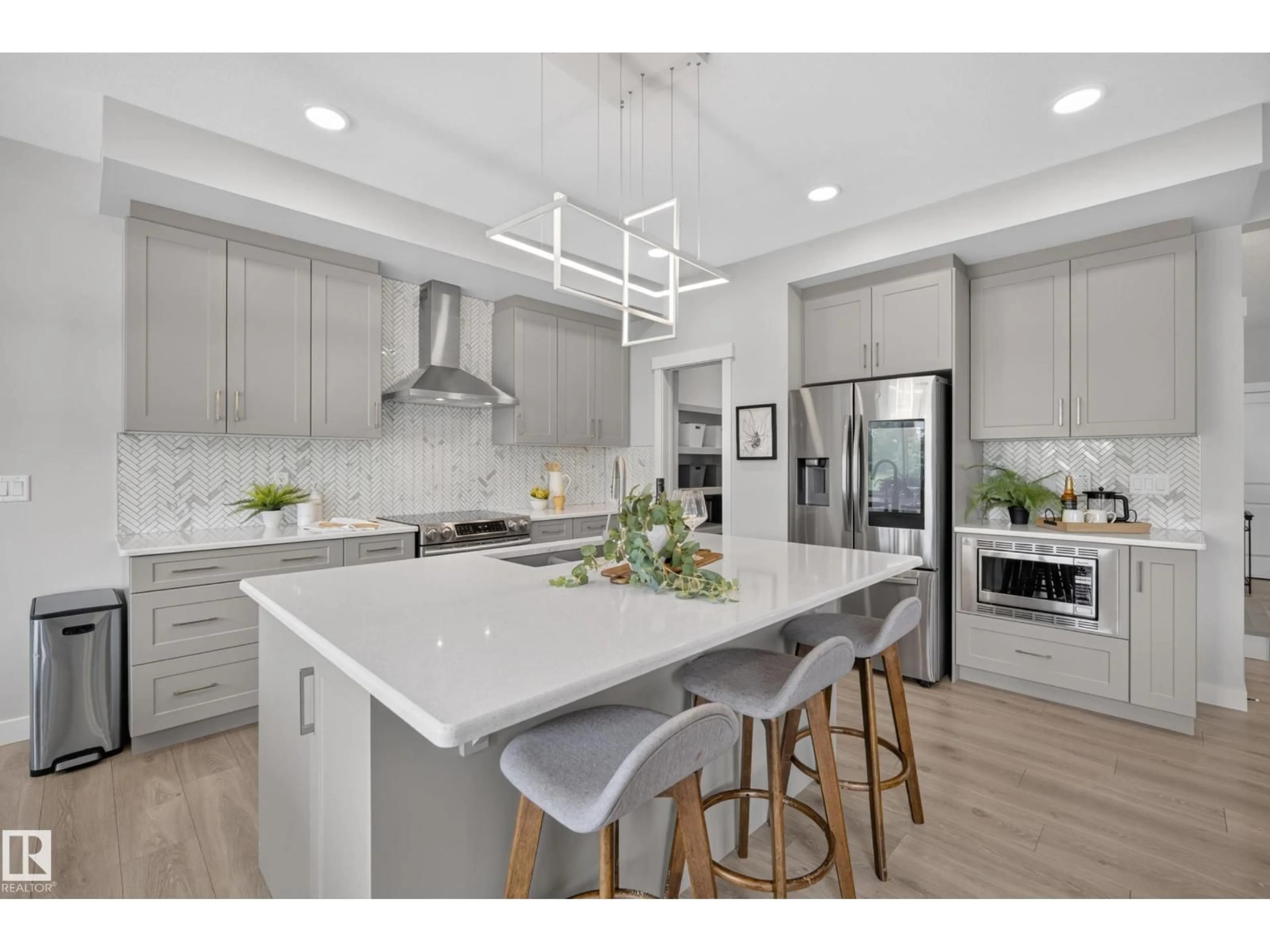 Open concept kitchen, unknown for 5727 KEEPING CR, Edmonton Alberta T6W4K4