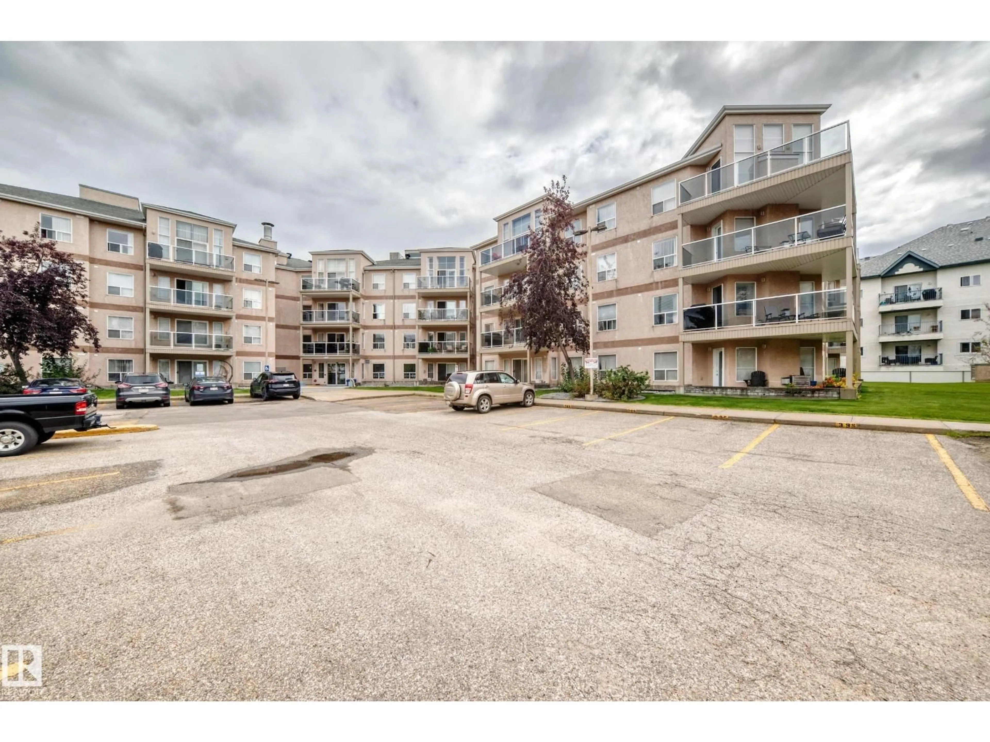 Unknown for 331 - 9704 174 ST NW, Edmonton Alberta T5T6J4