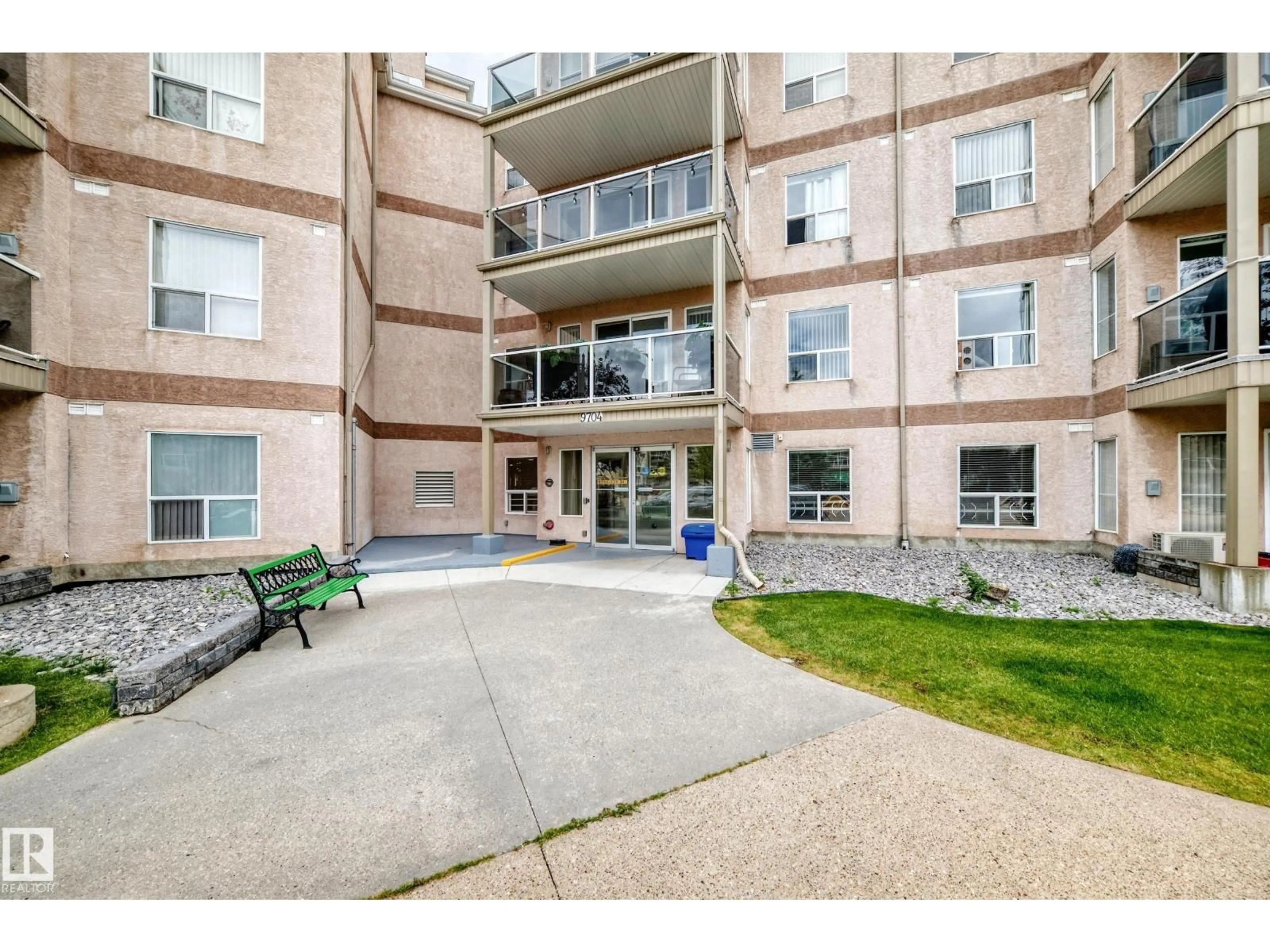 Patio, unknown for 331 - 9704 174 ST NW, Edmonton Alberta T5T6J4