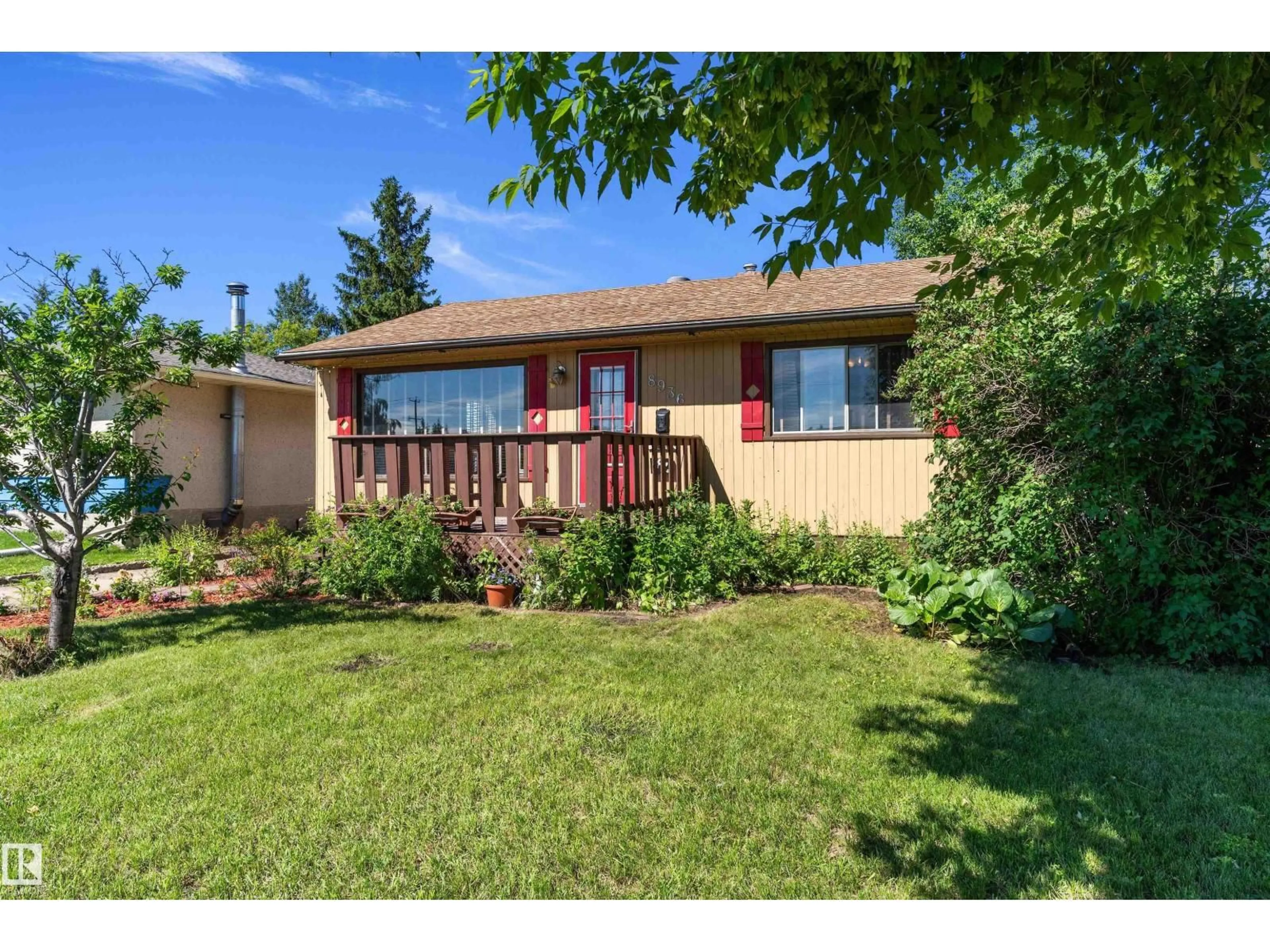 Unknown for NW - 8936 154 ST, Edmonton Alberta T5R1S8