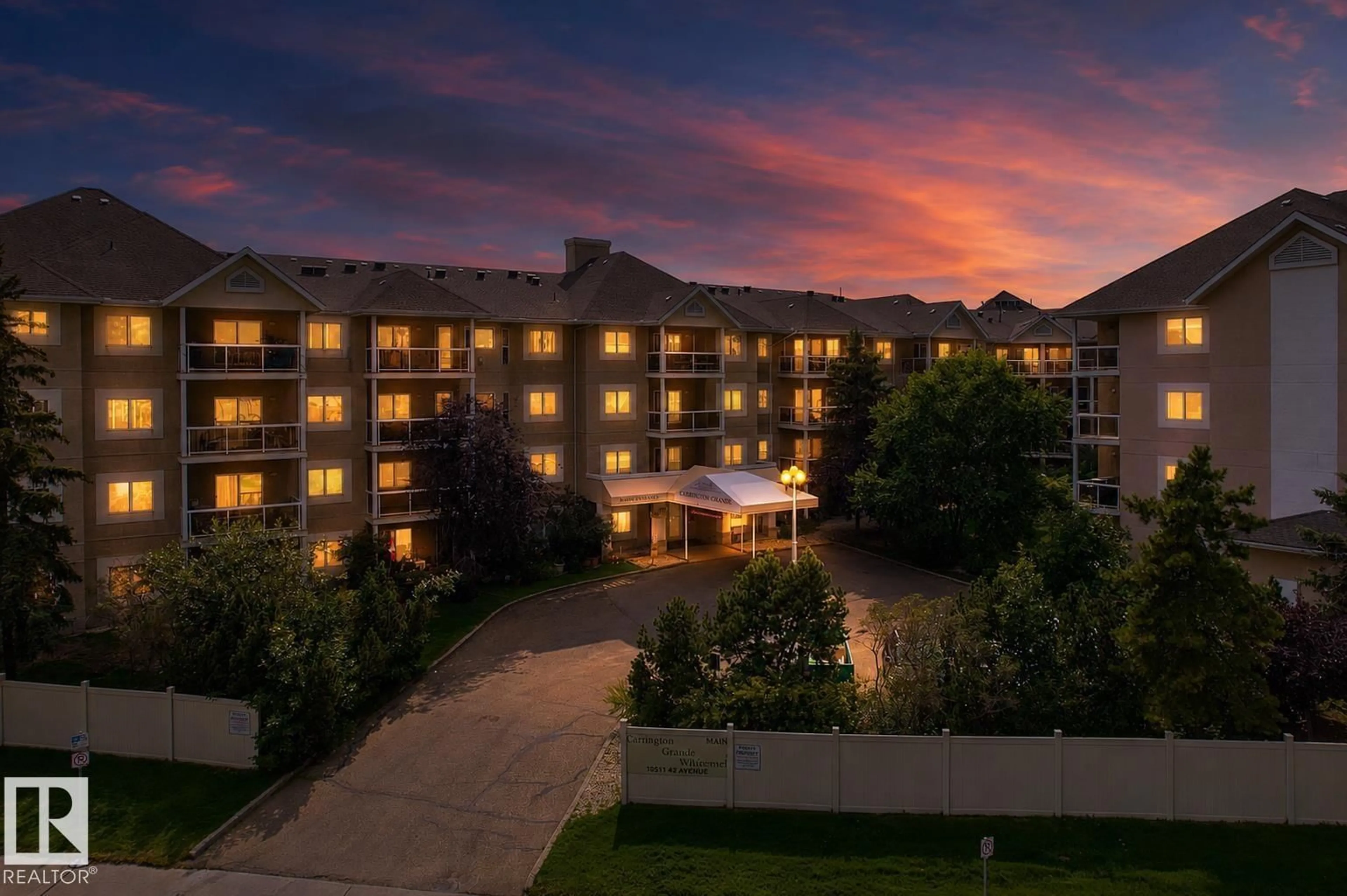 Patio, mountain view for #101 - 10511 42 AV, Edmonton Alberta T6J7G8