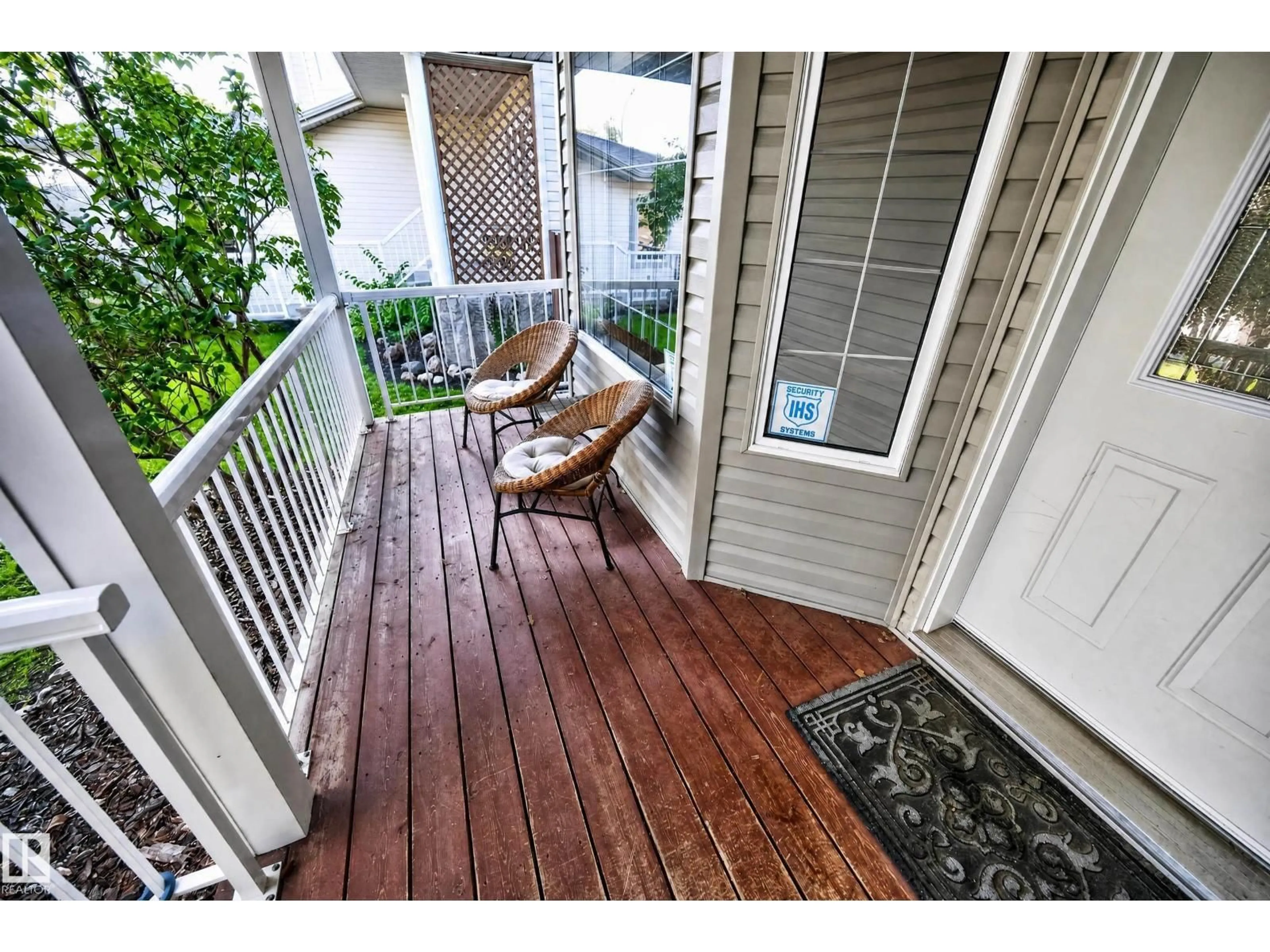Patio, street for 39 NOTTINGHAM, Sherwood Park Alberta T8A6G1