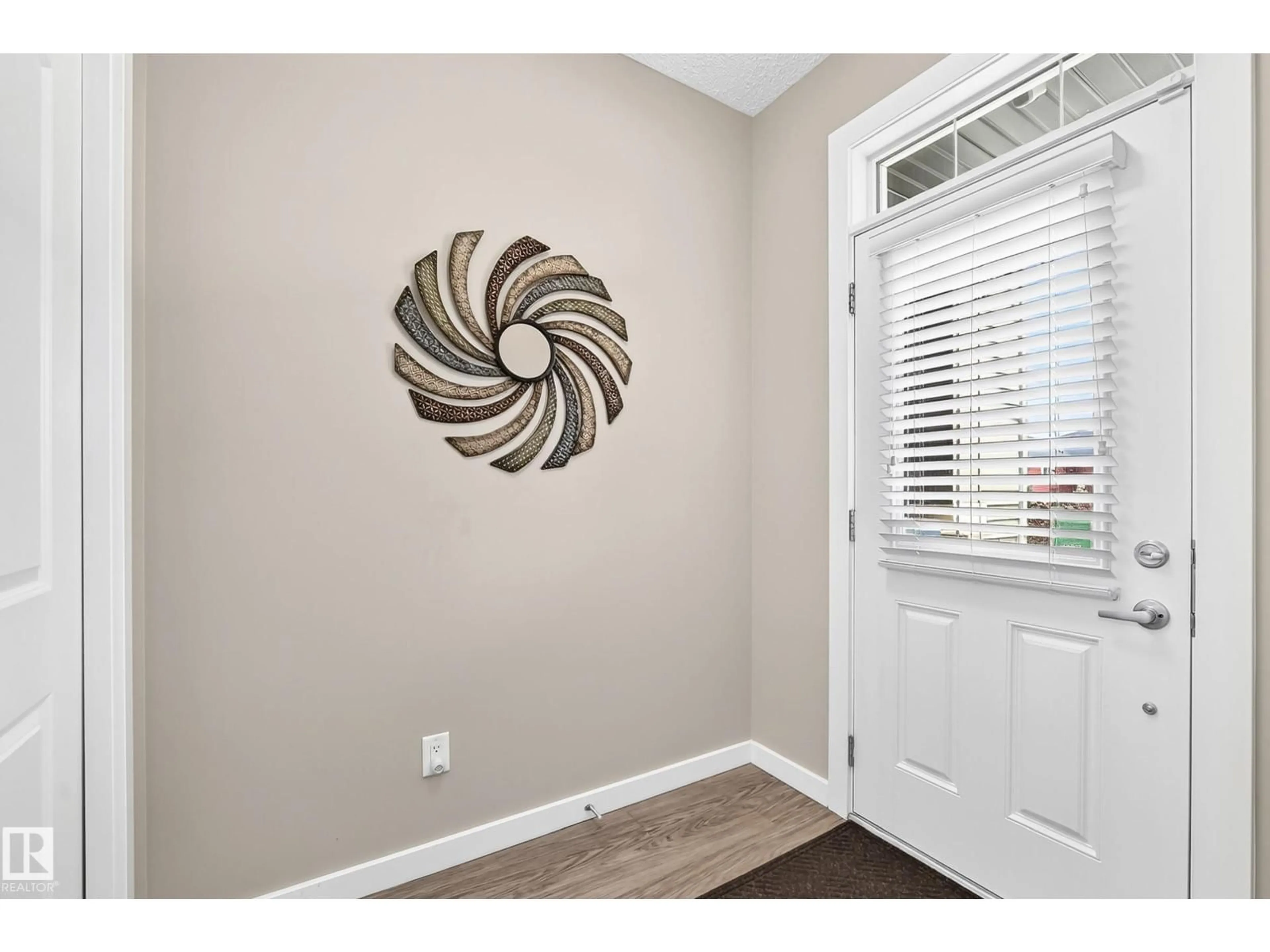 Indoor entryway for 6136 ROSENTHAL WY, Edmonton Alberta T5T7E3