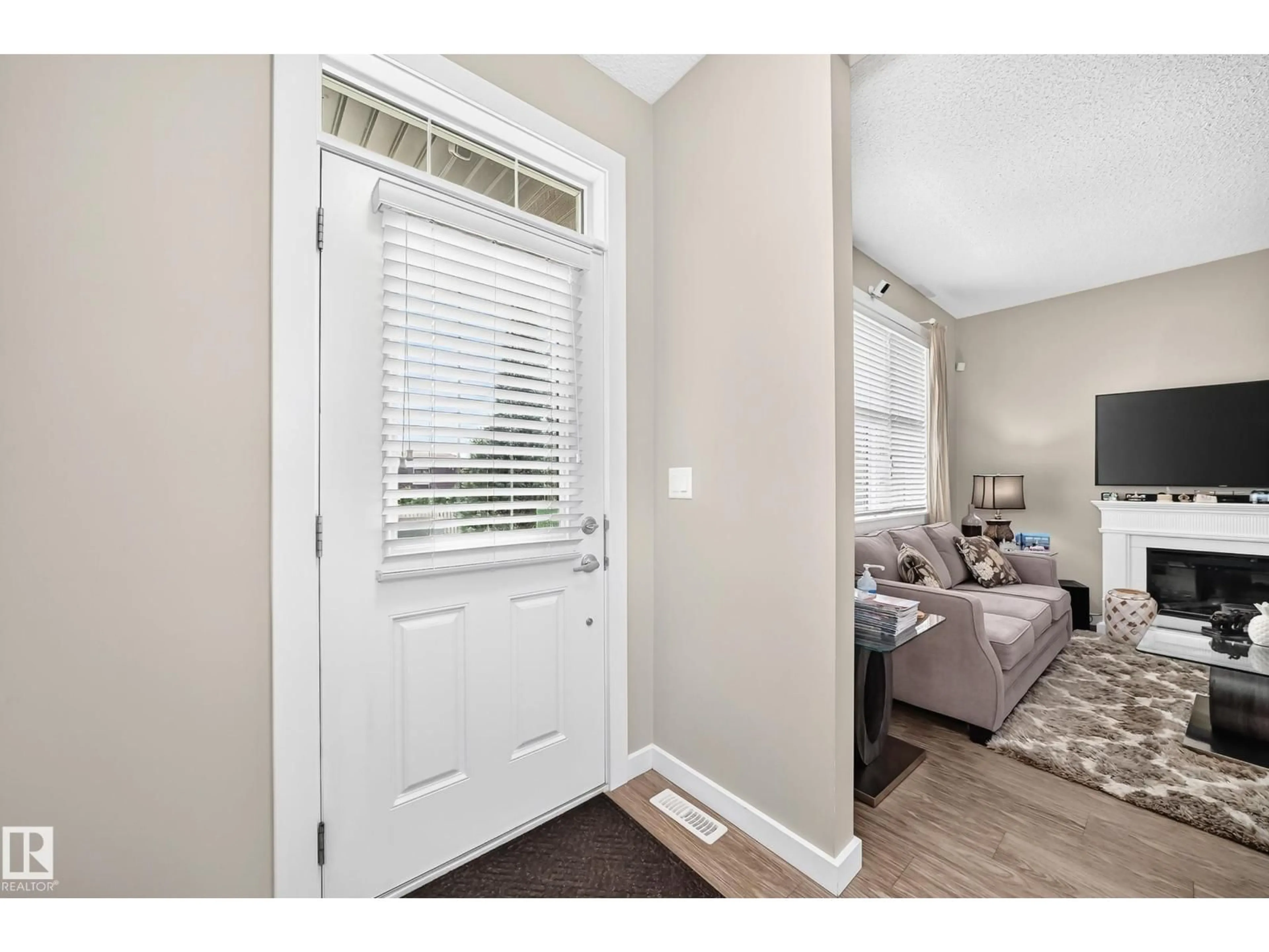 Indoor entryway for 6136 ROSENTHAL WY, Edmonton Alberta T5T7E3