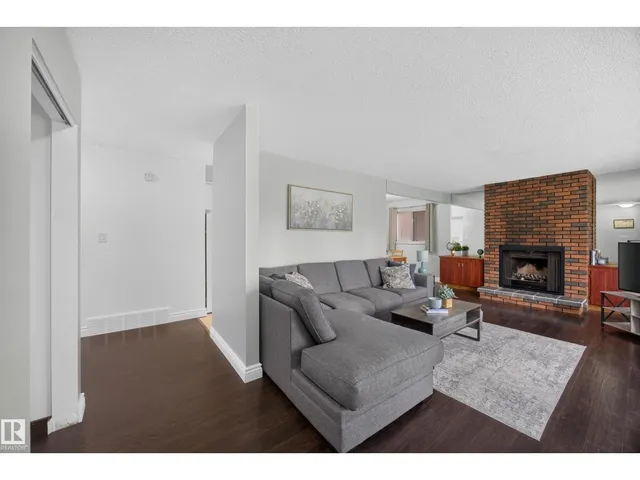 39 APACHE CR, Leduc 4
