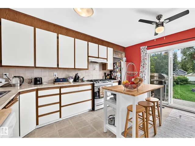 NW - 12405 126 ST, Edmonton 3