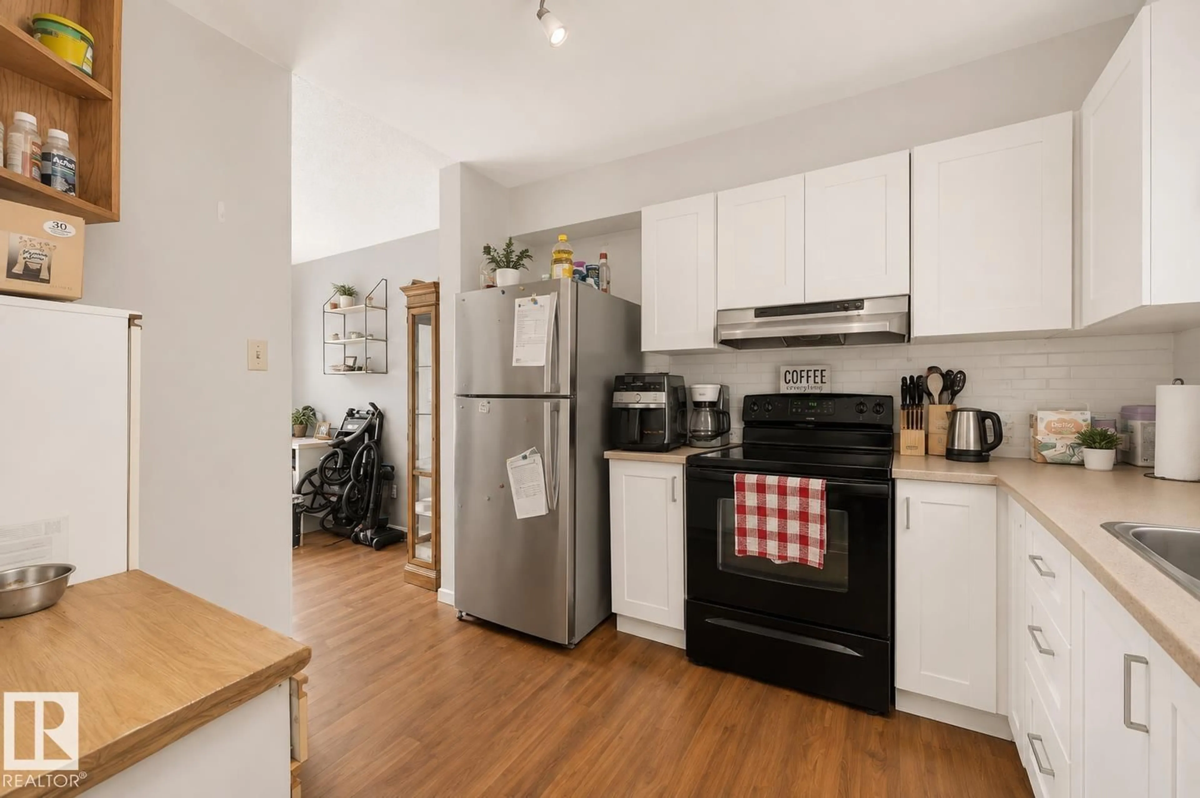 Standard kitchen, wood/laminate floor for #44 - 1415 62 ST, Edmonton Alberta T6L4K1