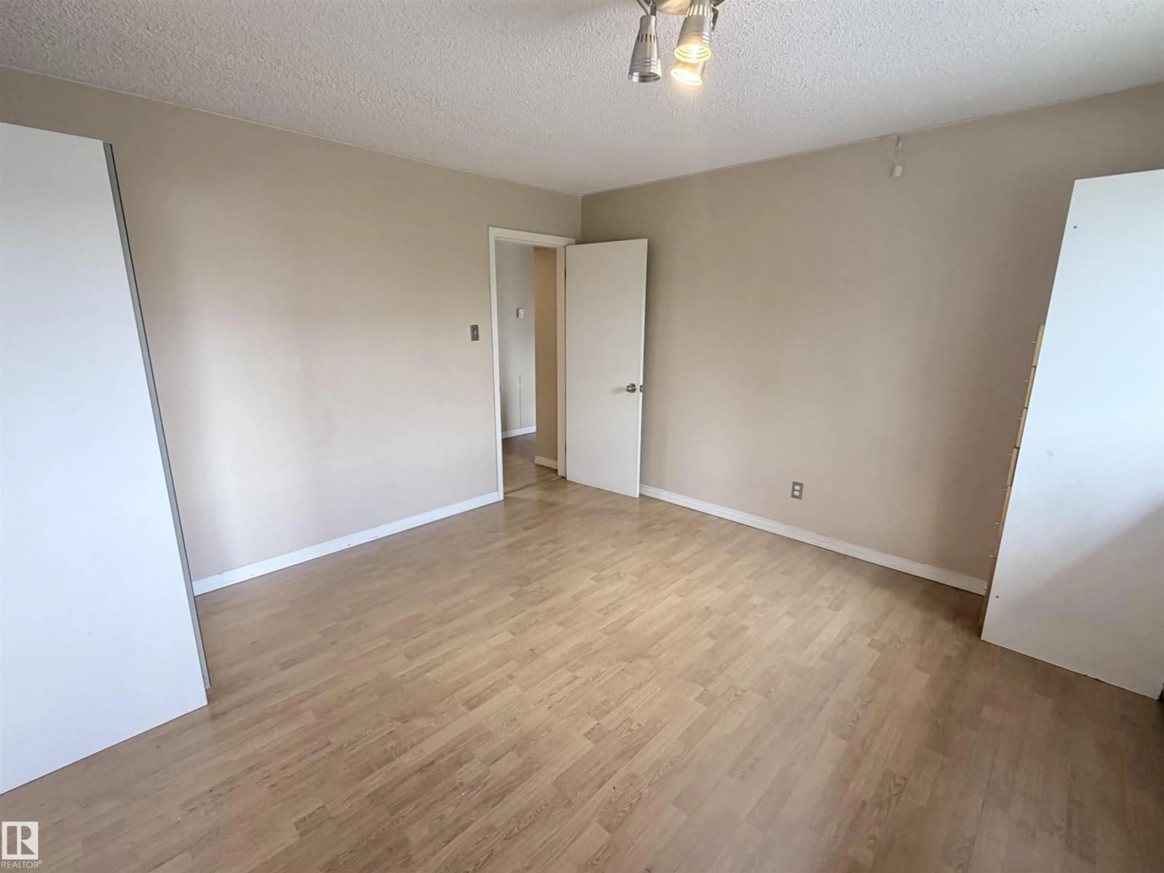 A pic of a room for #306 - 11340 124 ST, Edmonton Alberta T5M0K1