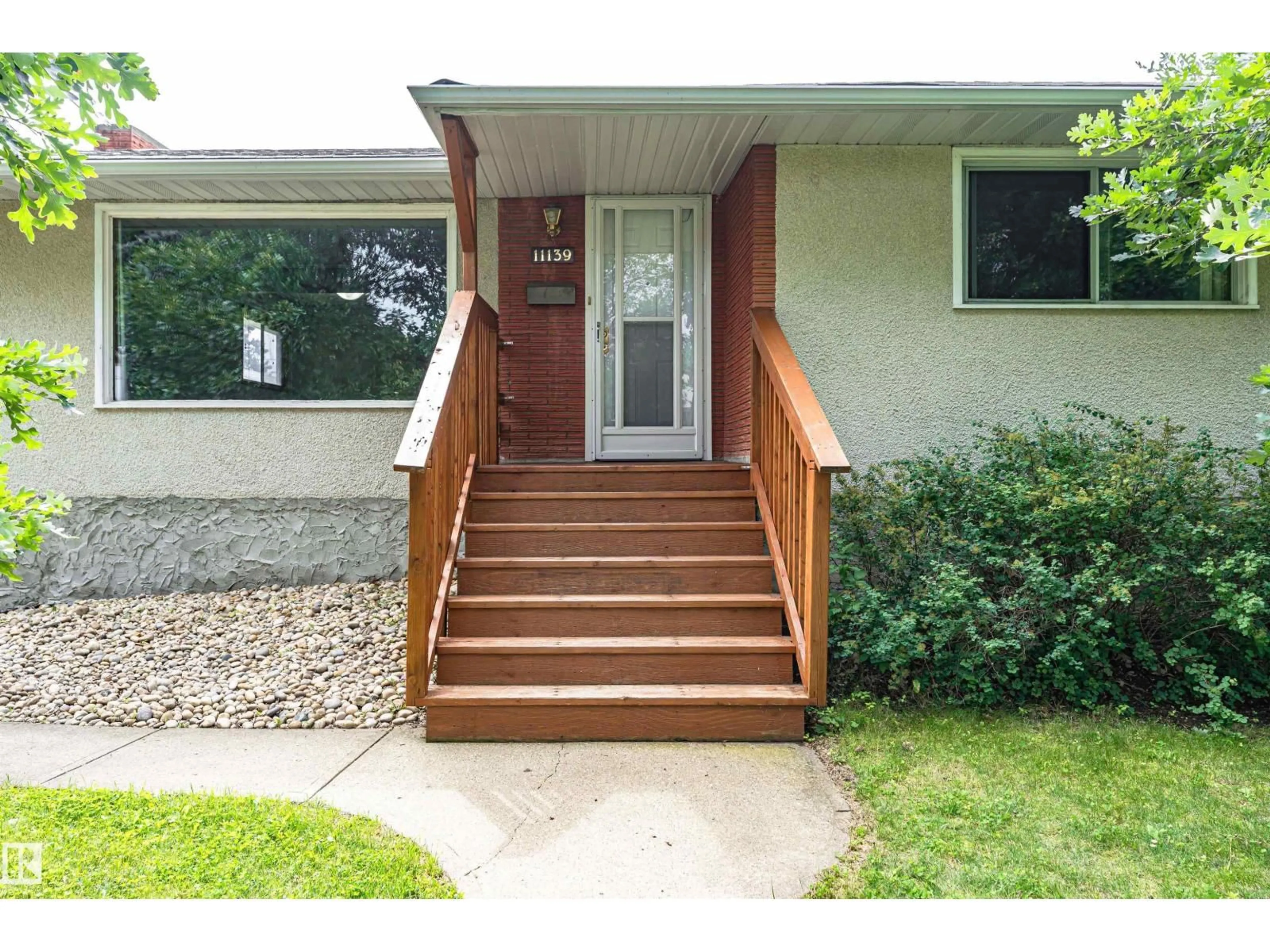Unknown for 11139 62 AV, Edmonton Alberta T6H1N3