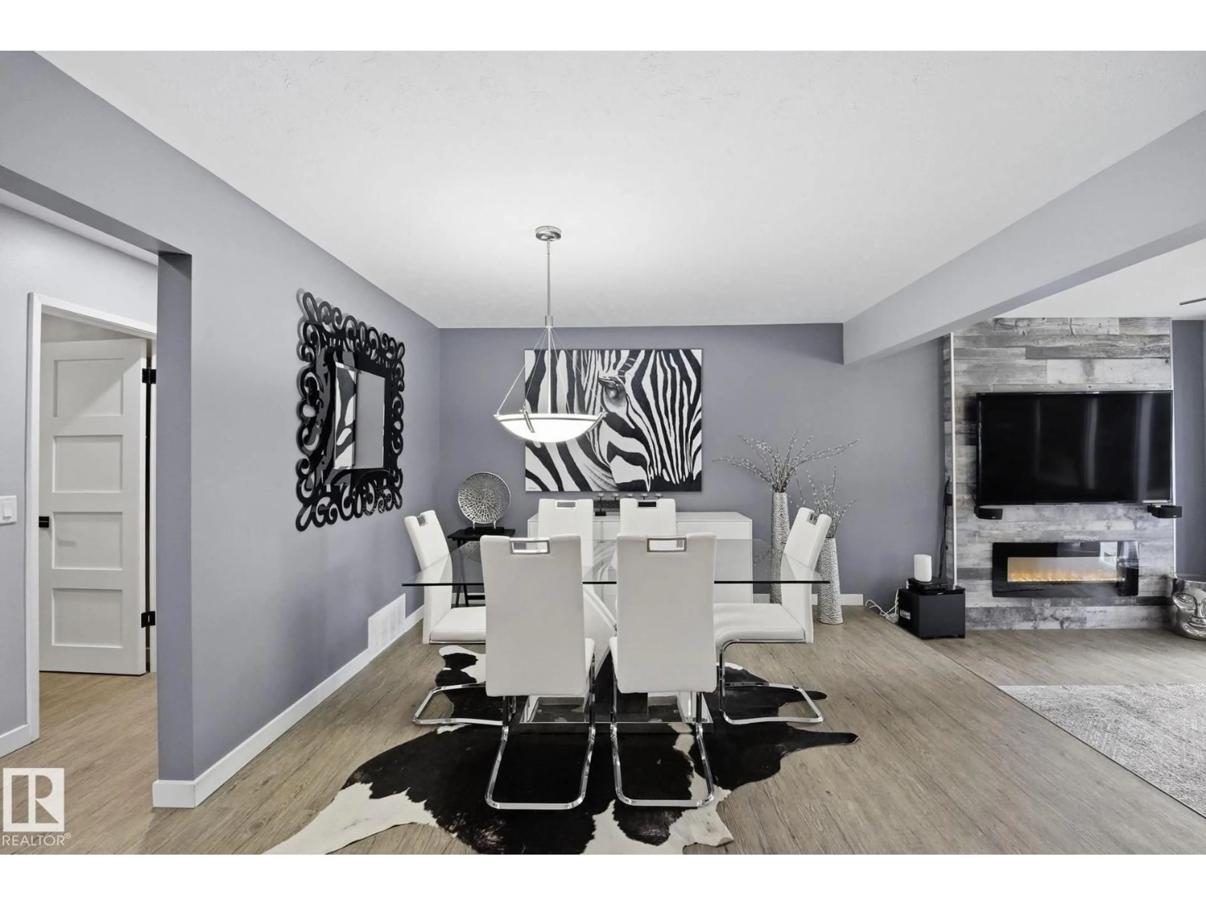 Dining room, unknown for 10528 45 ST, Edmonton Alberta T6A1X5