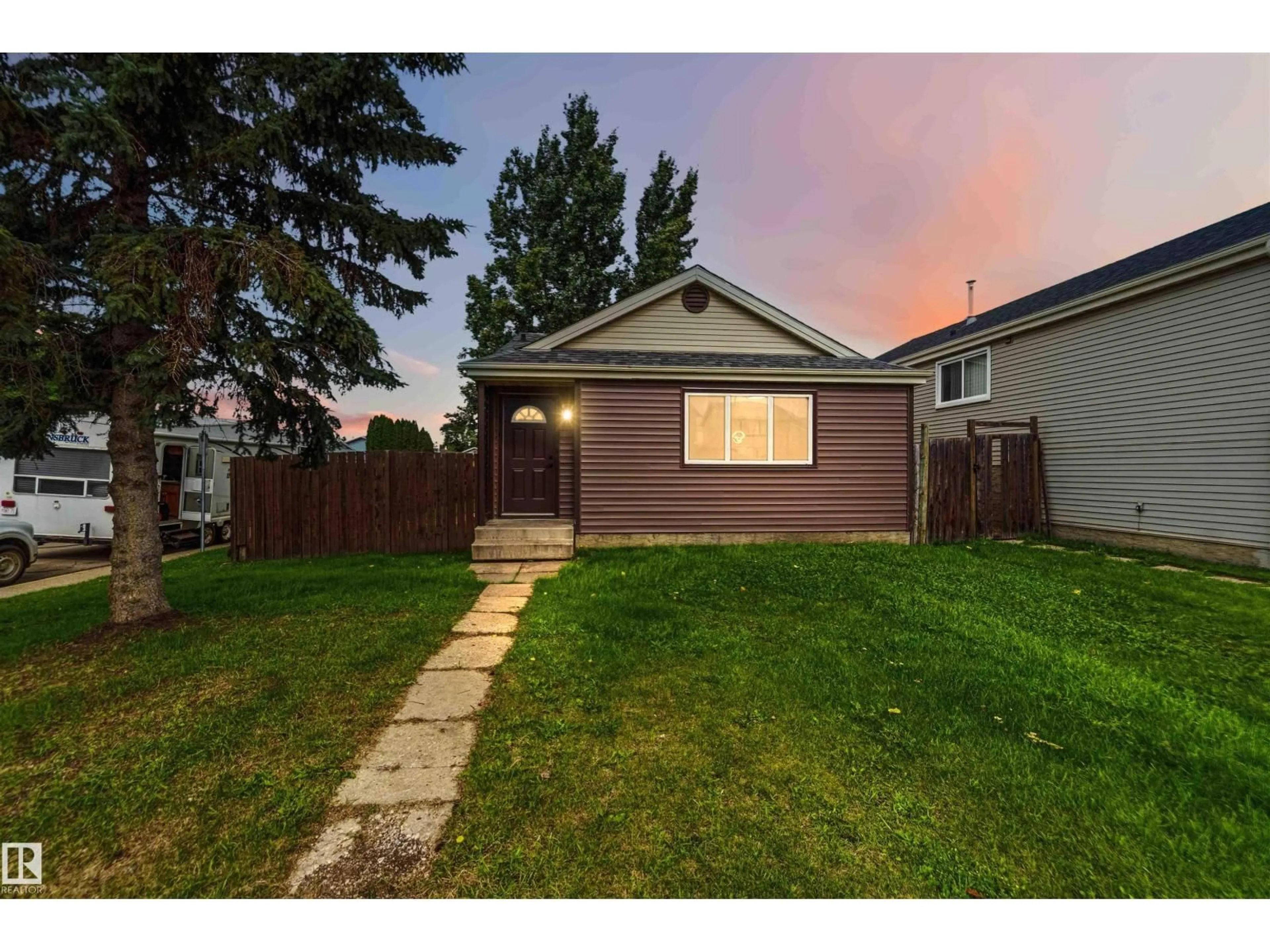 Unknown for 120 BIRCH DR, Gibbons Alberta T0A1N0