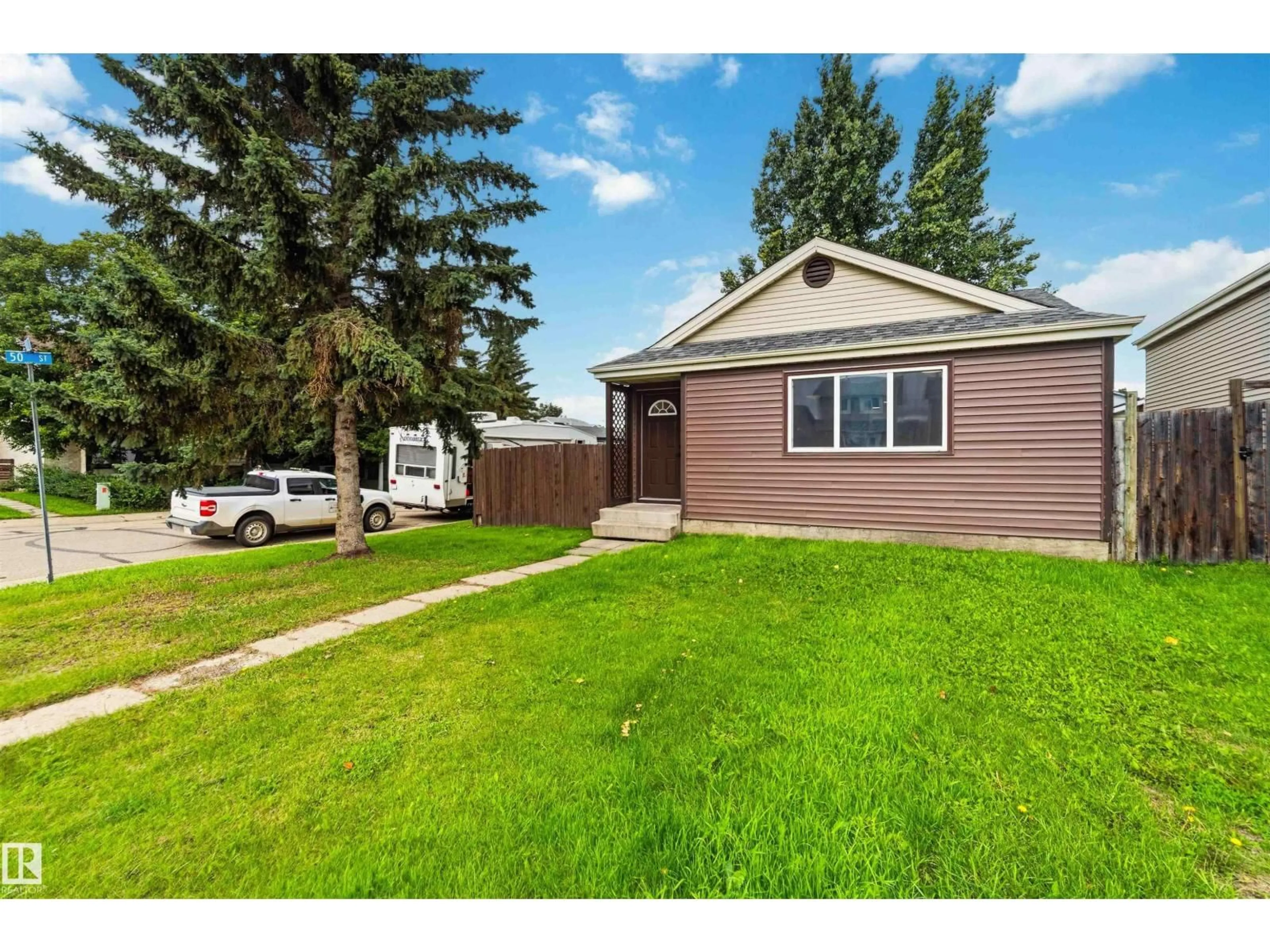 Unknown for 120 BIRCH DR, Gibbons Alberta T0A1N0