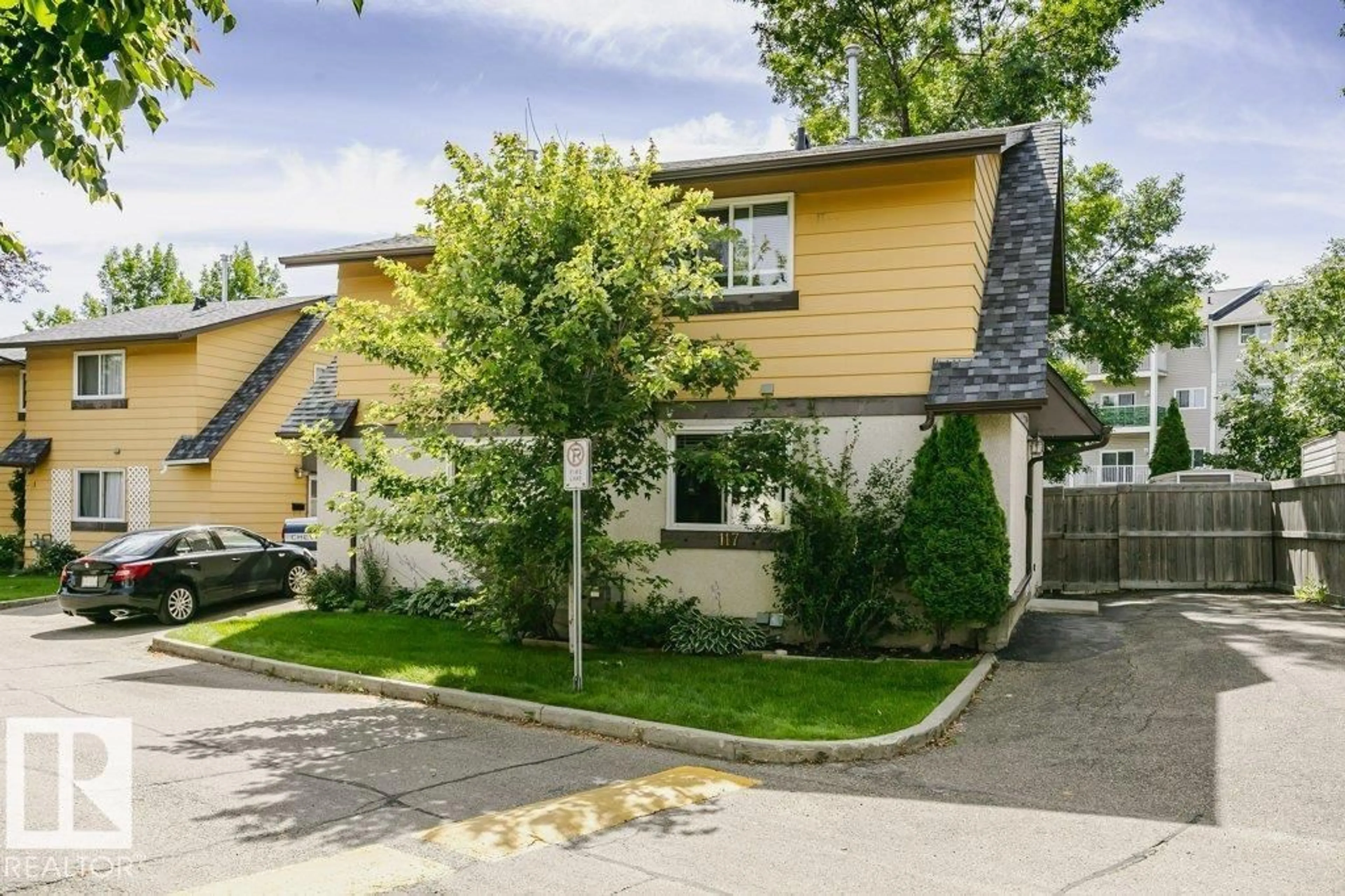 Unknown for 117 WOODSTOCK NW, Edmonton Alberta T5T0H6