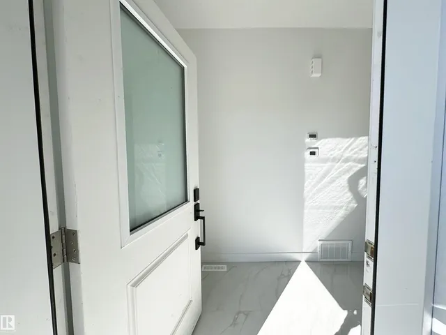 NW - 1312 35 ST, Edmonton 5