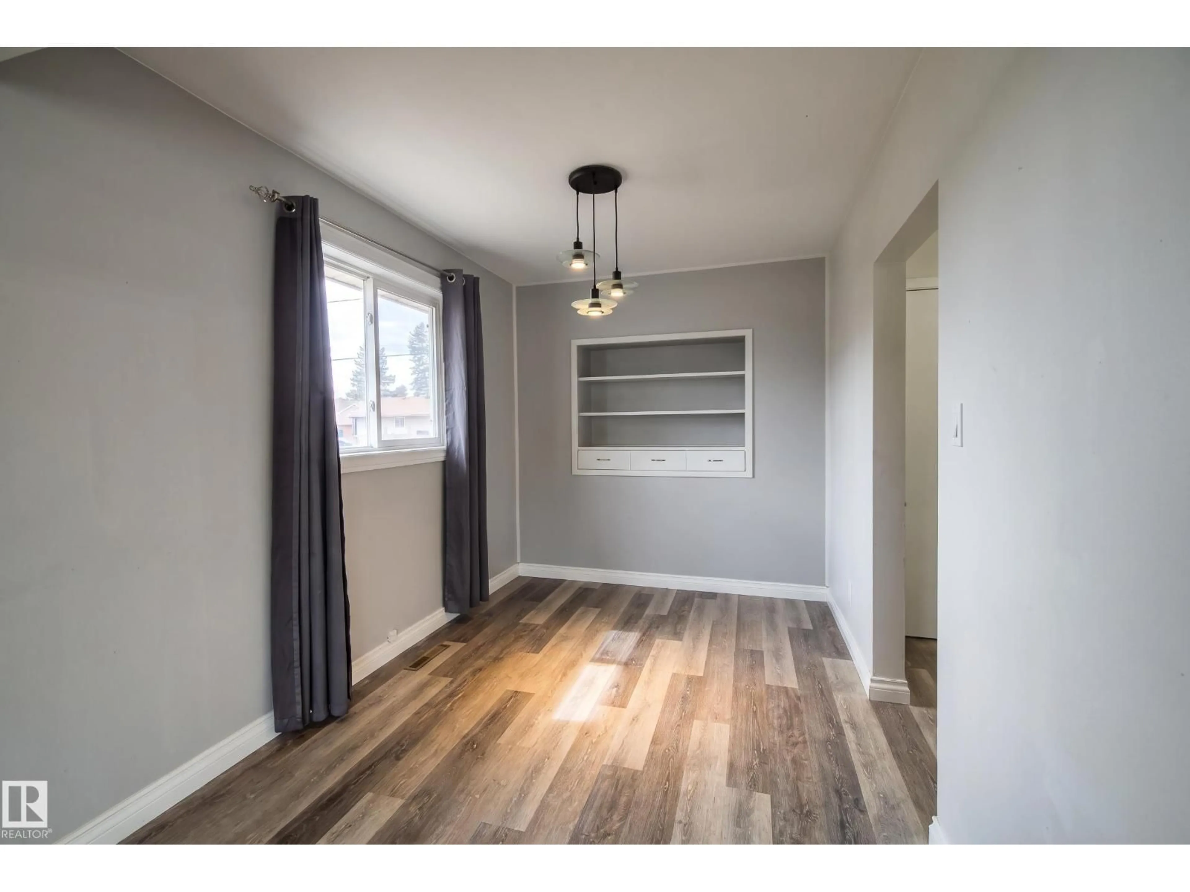 A pic of a room for 13536 119 ST, Edmonton Alberta T5E5N2