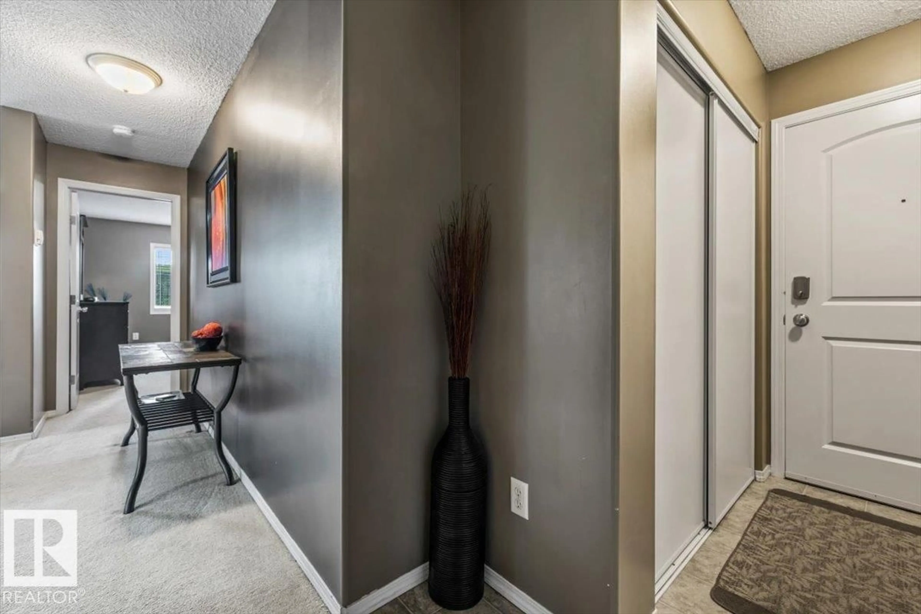 Indoor entryway for 70 - 126 WOODSMERE, Fort Saskatchewan Alberta T8L4R8