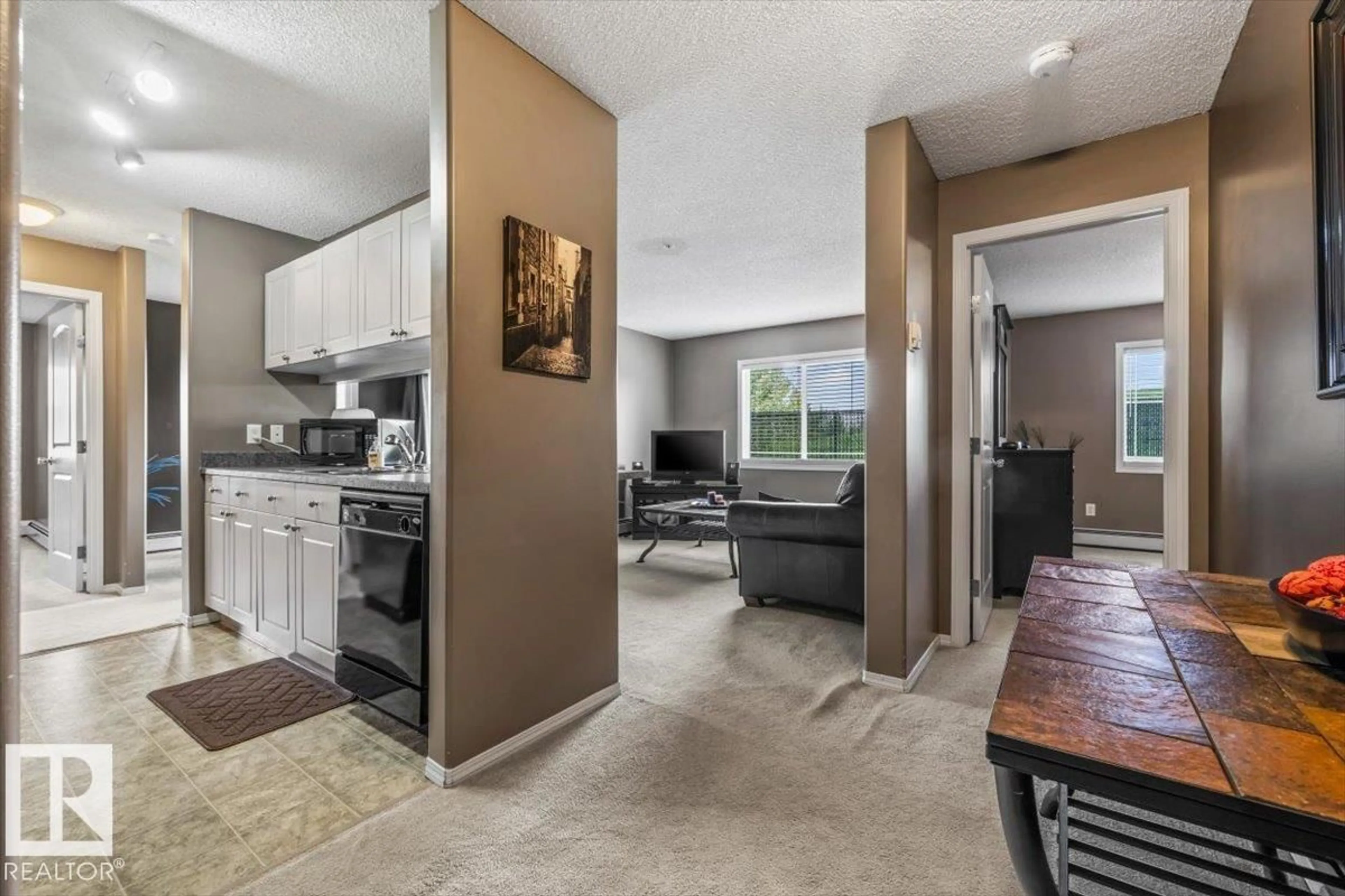Open concept kitchen, unknown for 70 - 126 WOODSMERE, Fort Saskatchewan Alberta T8L4R8