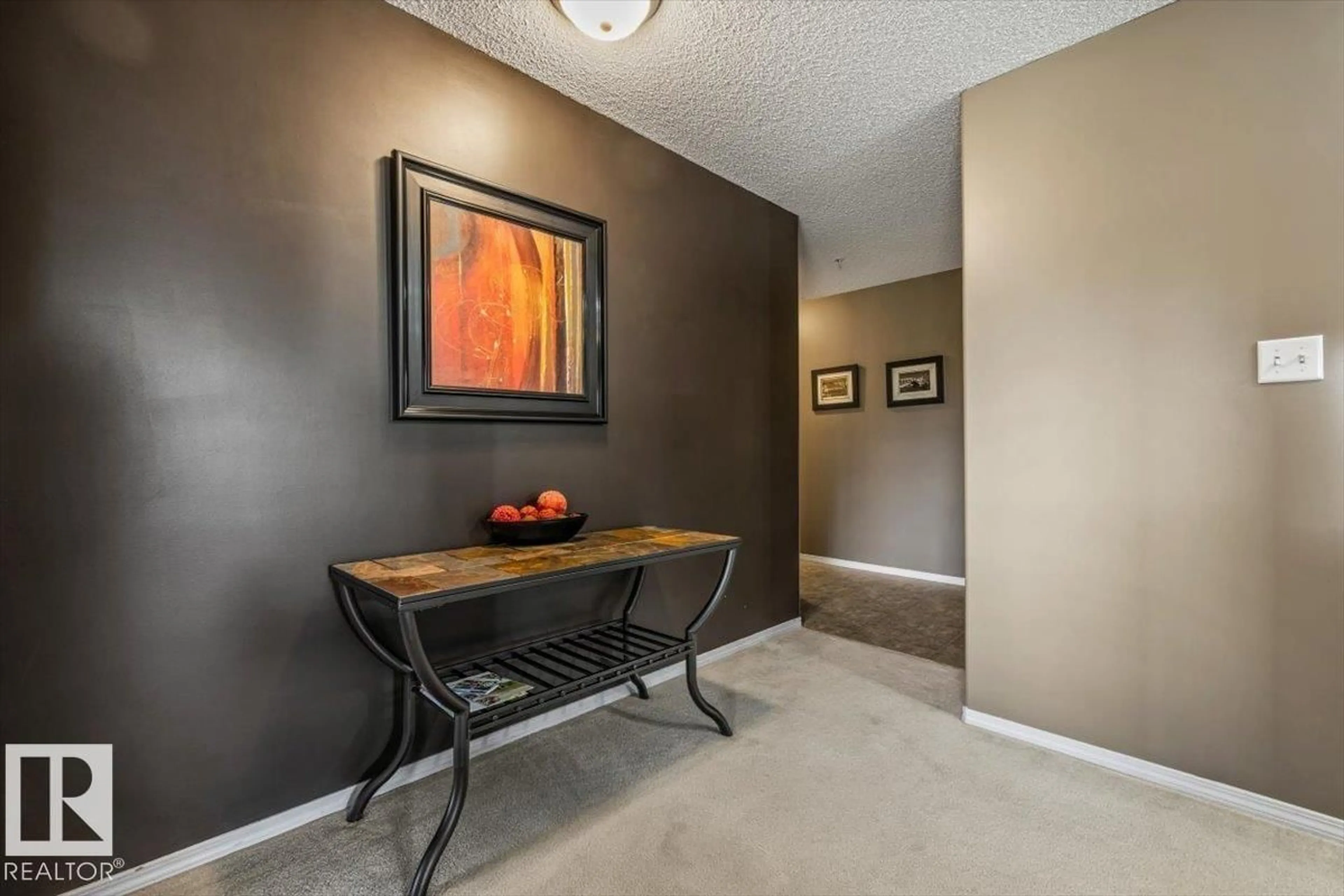 Indoor entryway for 70 - 126 WOODSMERE, Fort Saskatchewan Alberta T8L4R8