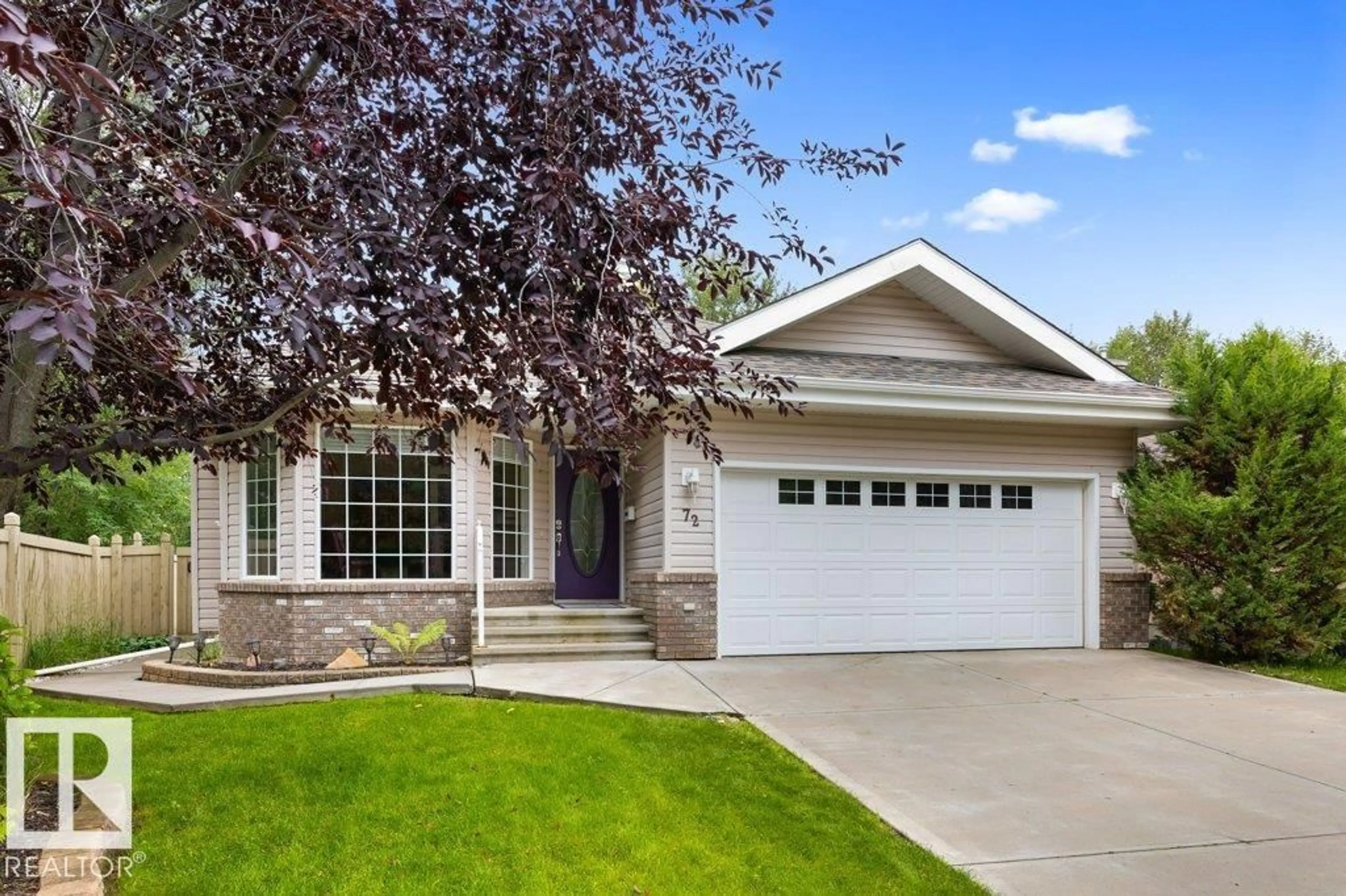Home with vinyl exterior material, street for 72 EASTCOTT DR, St. Albert Alberta T8N7G4