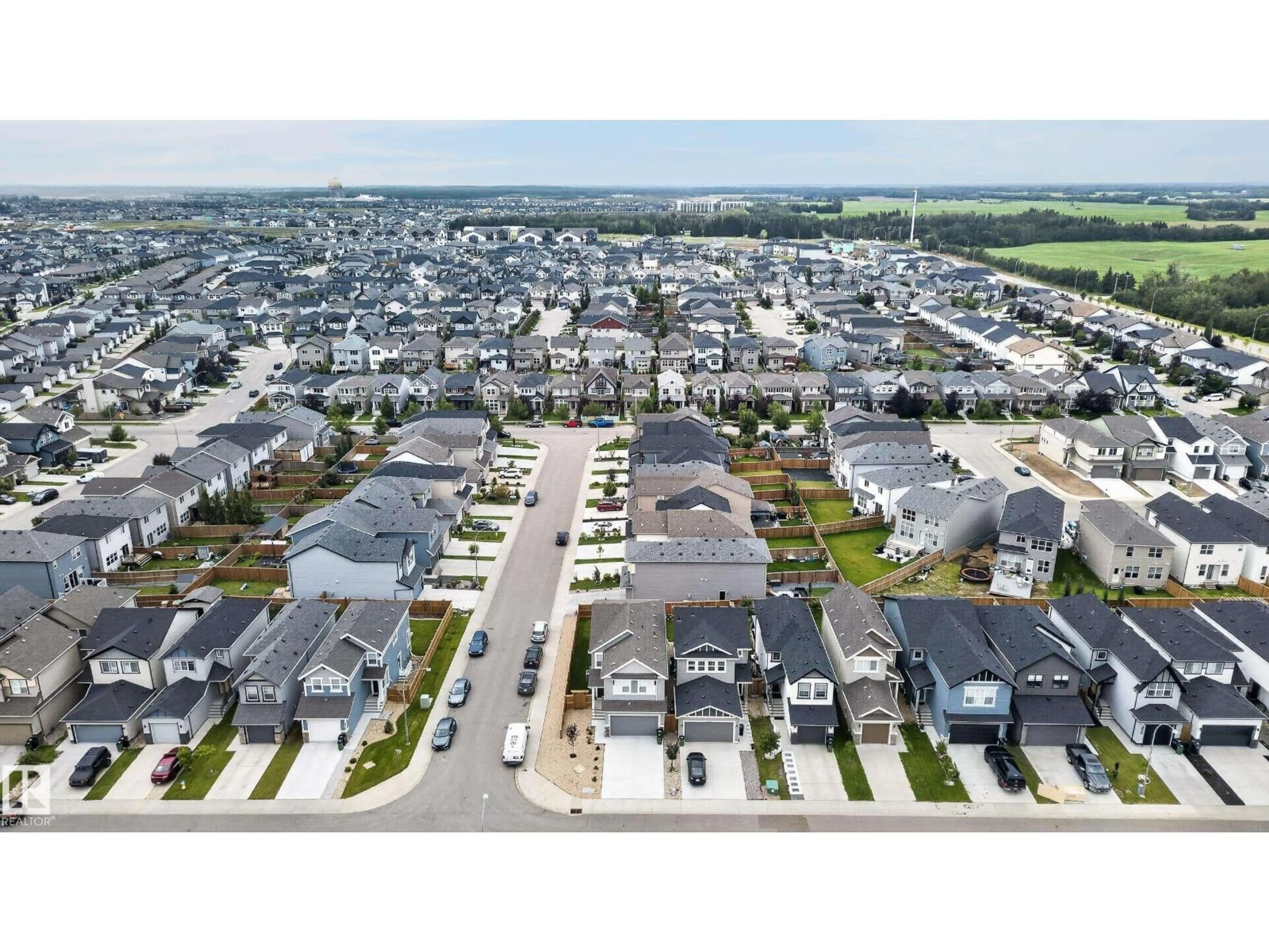 A pic from outside/outdoor area/front of a property/back of a property/a pic from drone, street for 22809 95A AV, Edmonton Alberta T5T7H5