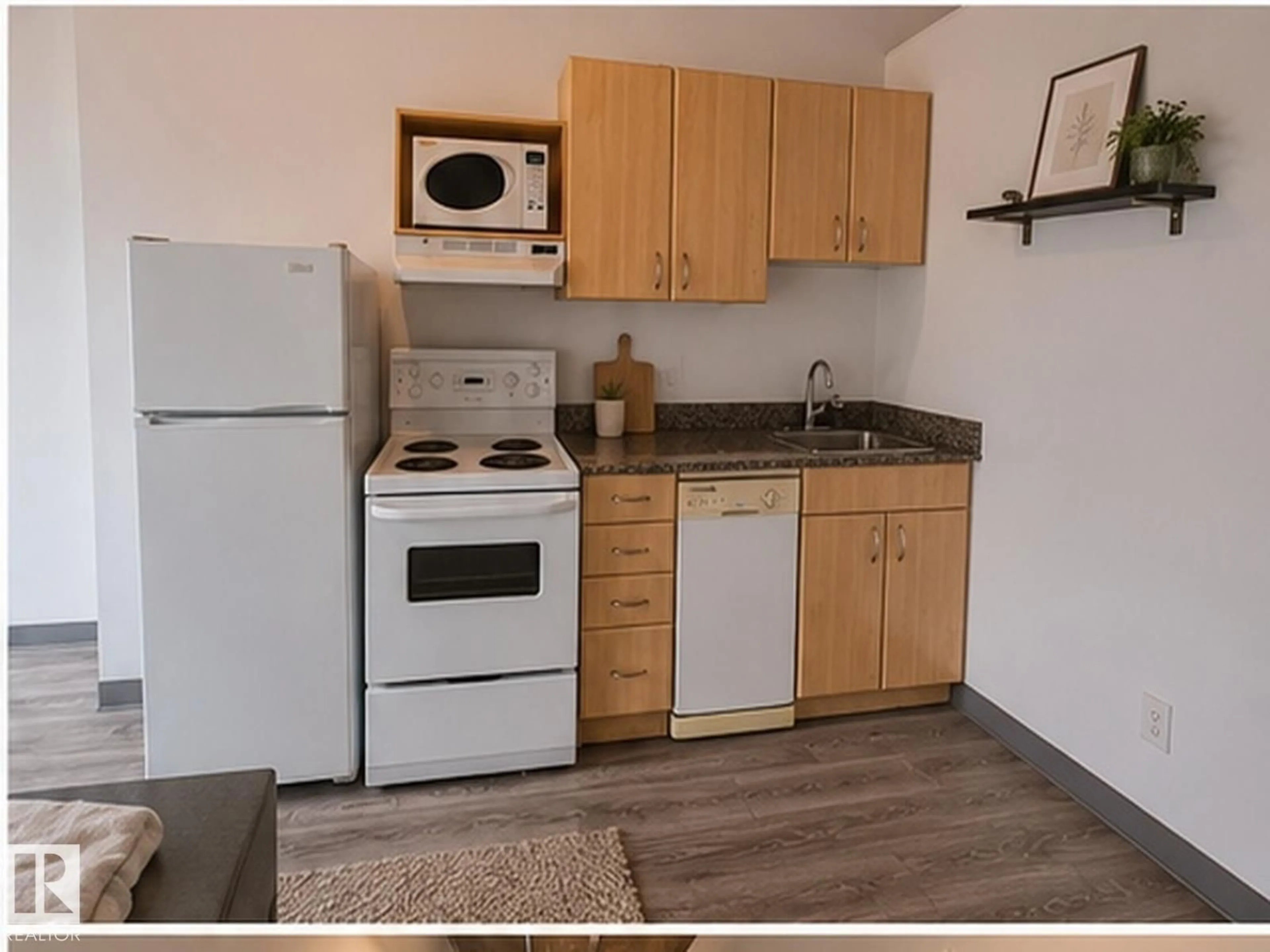 Standard kitchen, unknown for #807 - 10024 JASPER AV, Edmonton Alberta T5J1R9