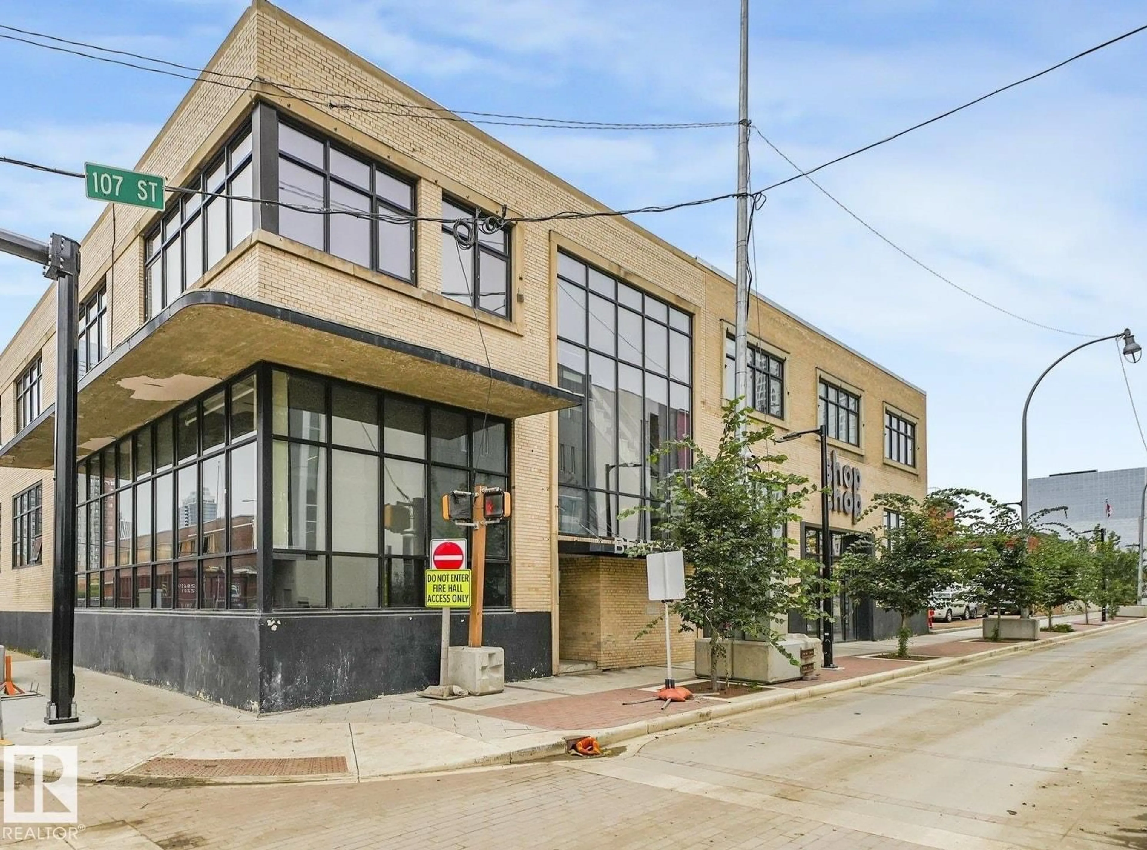 Unknown for 206 - 10265 107 ST NW, Edmonton Alberta T5J5G2