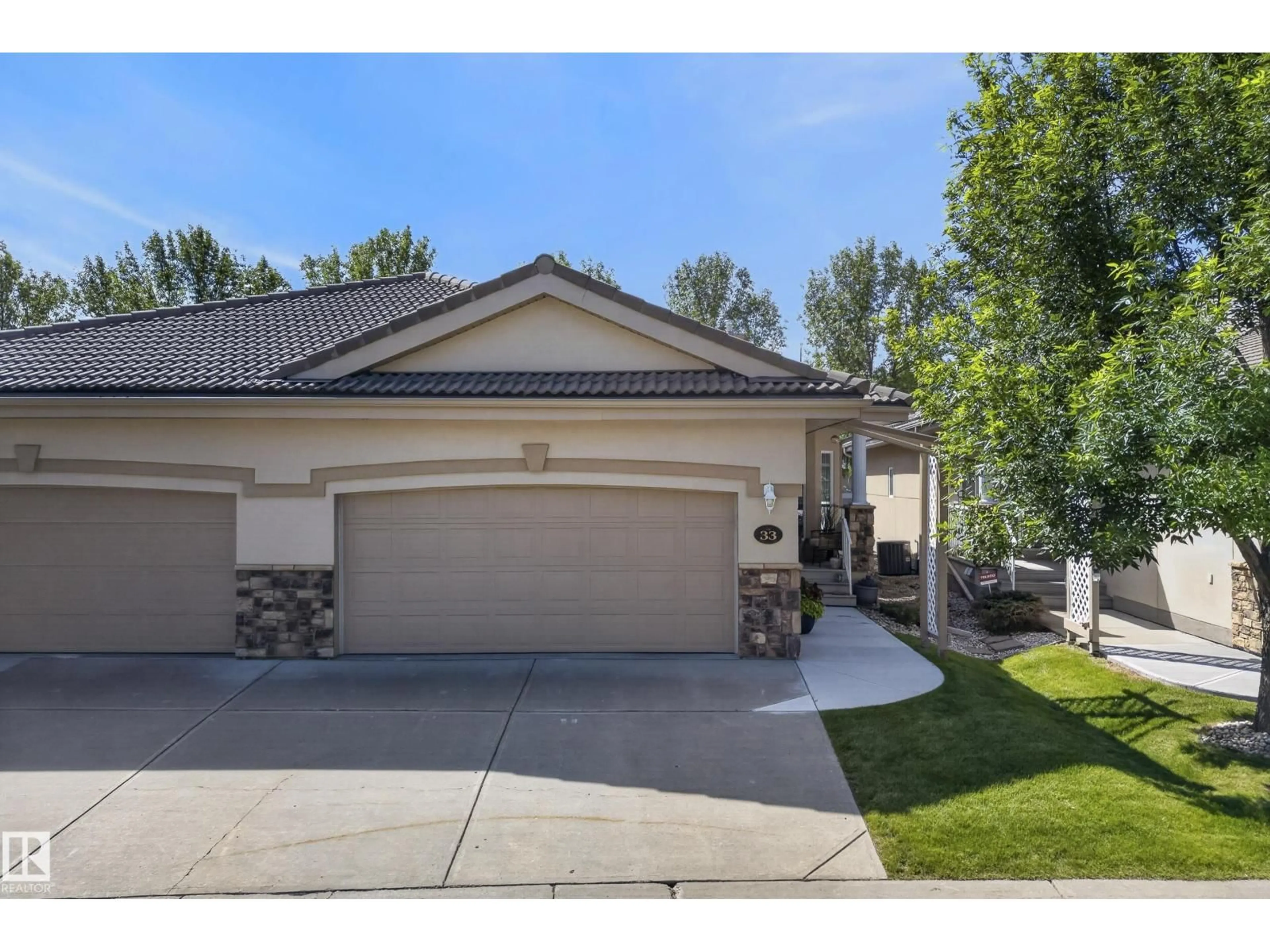 Unknown for #33 - 13808 155 AV NW, Edmonton Alberta T6V1T8