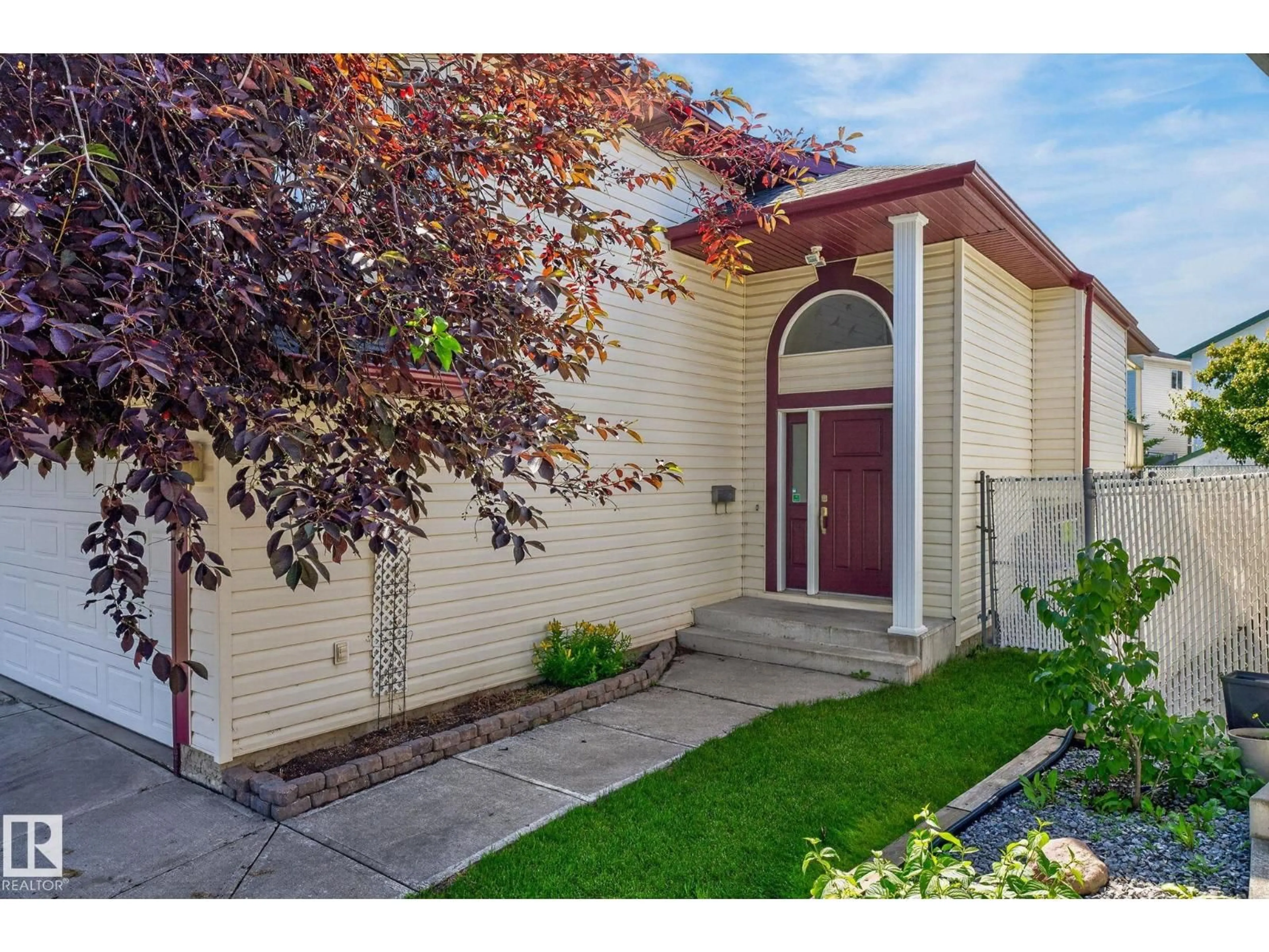 Unknown for 227 WYMAN LN, Edmonton Alberta T6T1M9