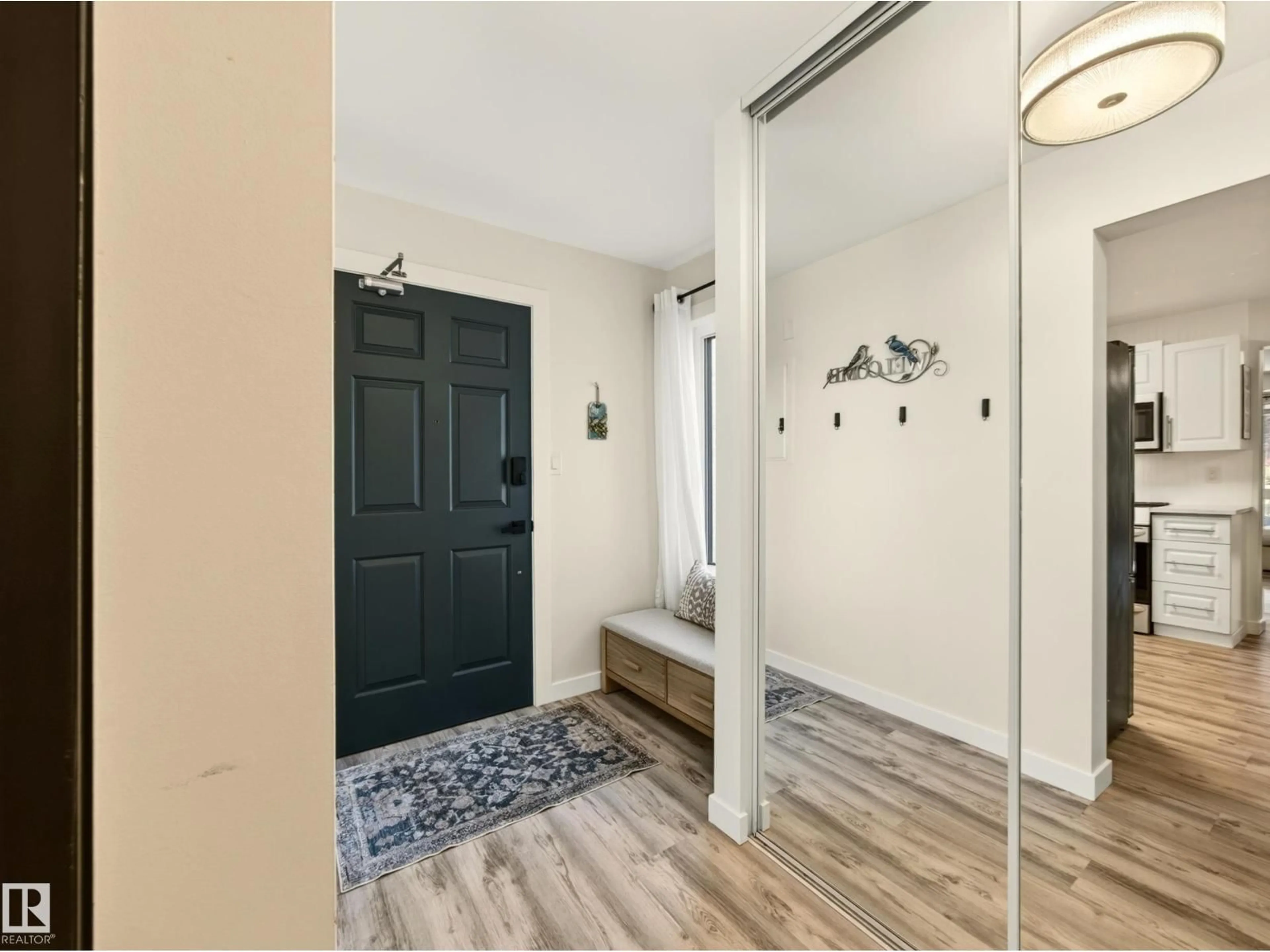 Indoor entryway for #211 - 9003 106A AV, Edmonton Alberta T5H3Y7