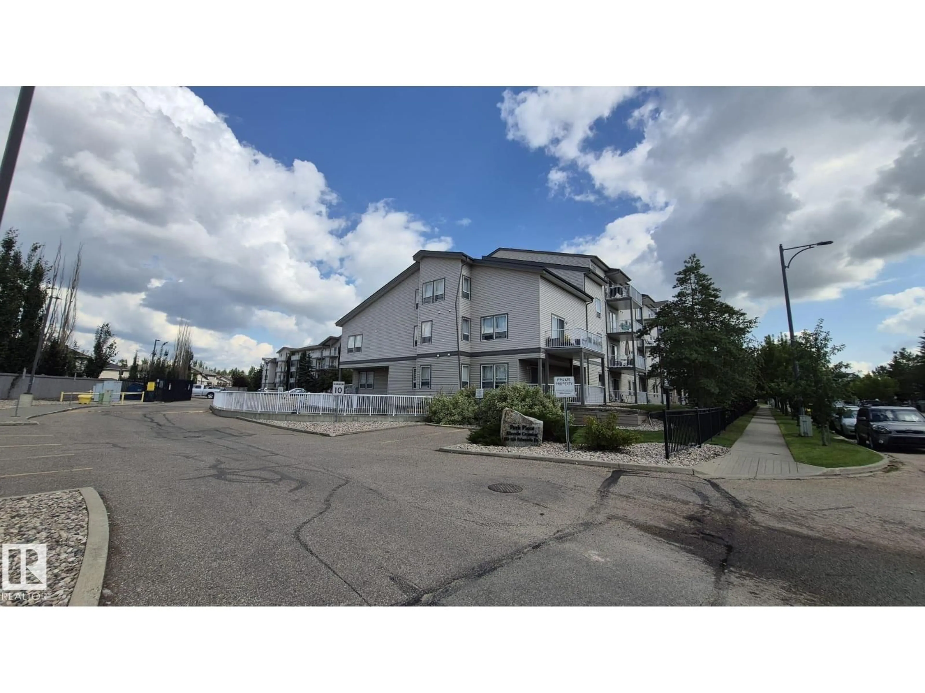 Unknown for 422 EDWARDS DR, Edmonton Alberta T6X1N5